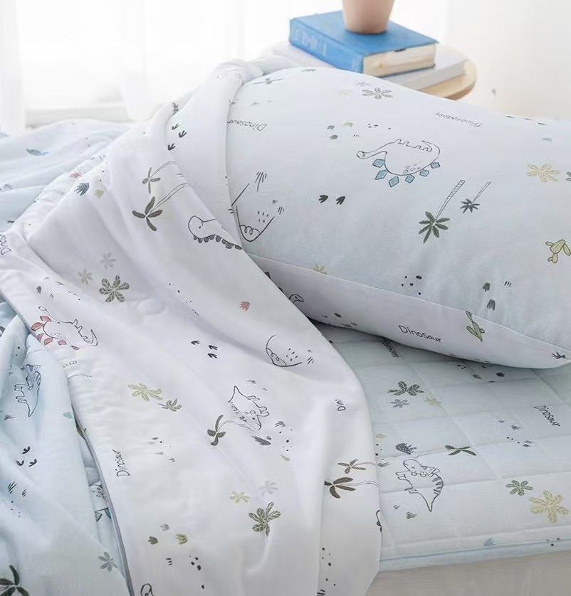 BT05 / Ice Cool Series: Dino Print Ice Cool Blanket