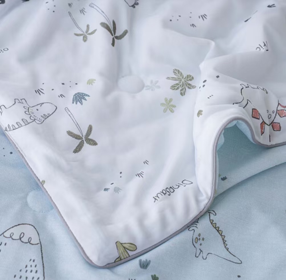 BT05 / Ice Cool Series: Dino Print Ice Cool Blanket