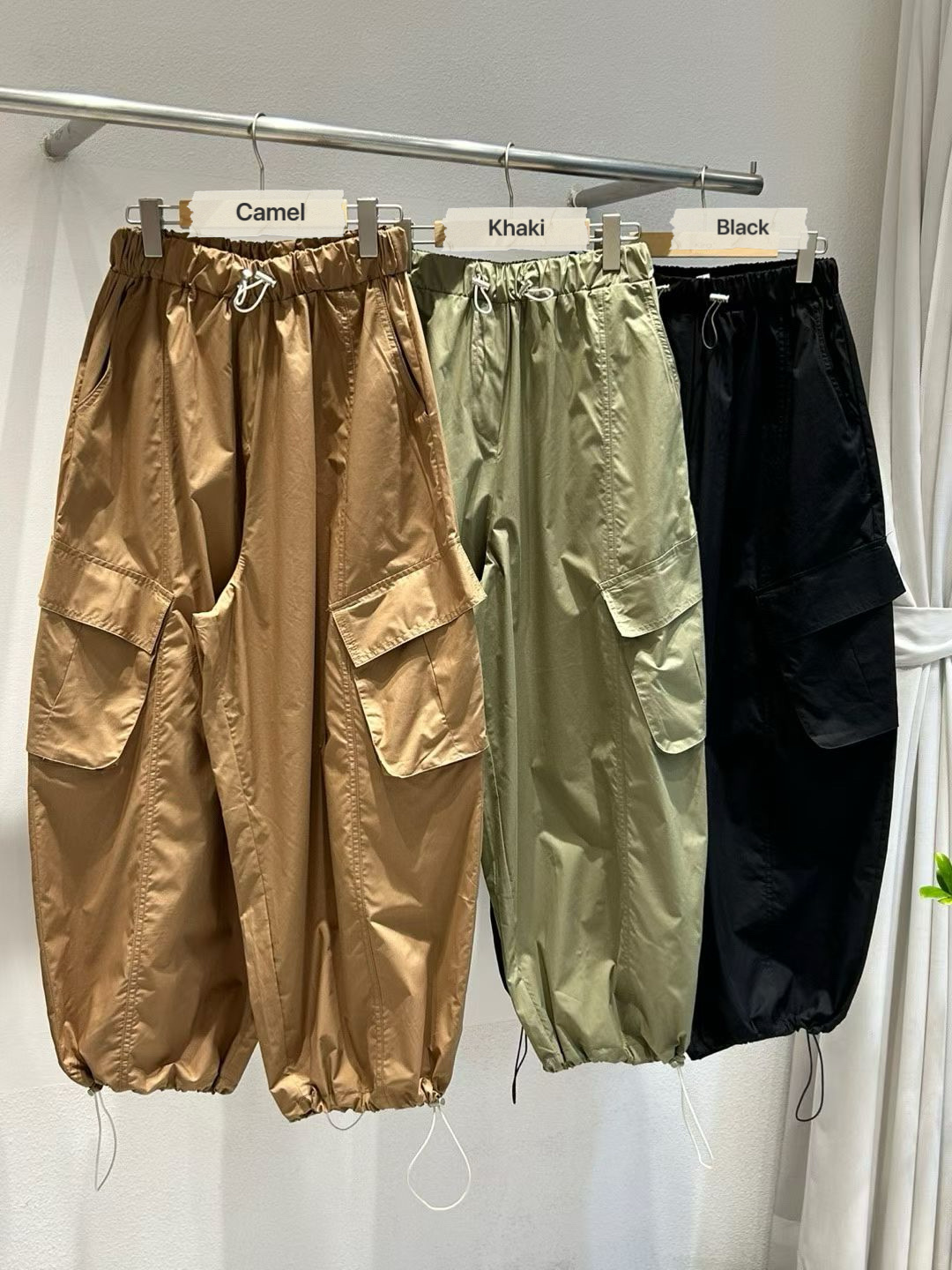 KL20 / TOGGLE HEM UTILITY TROUSERS