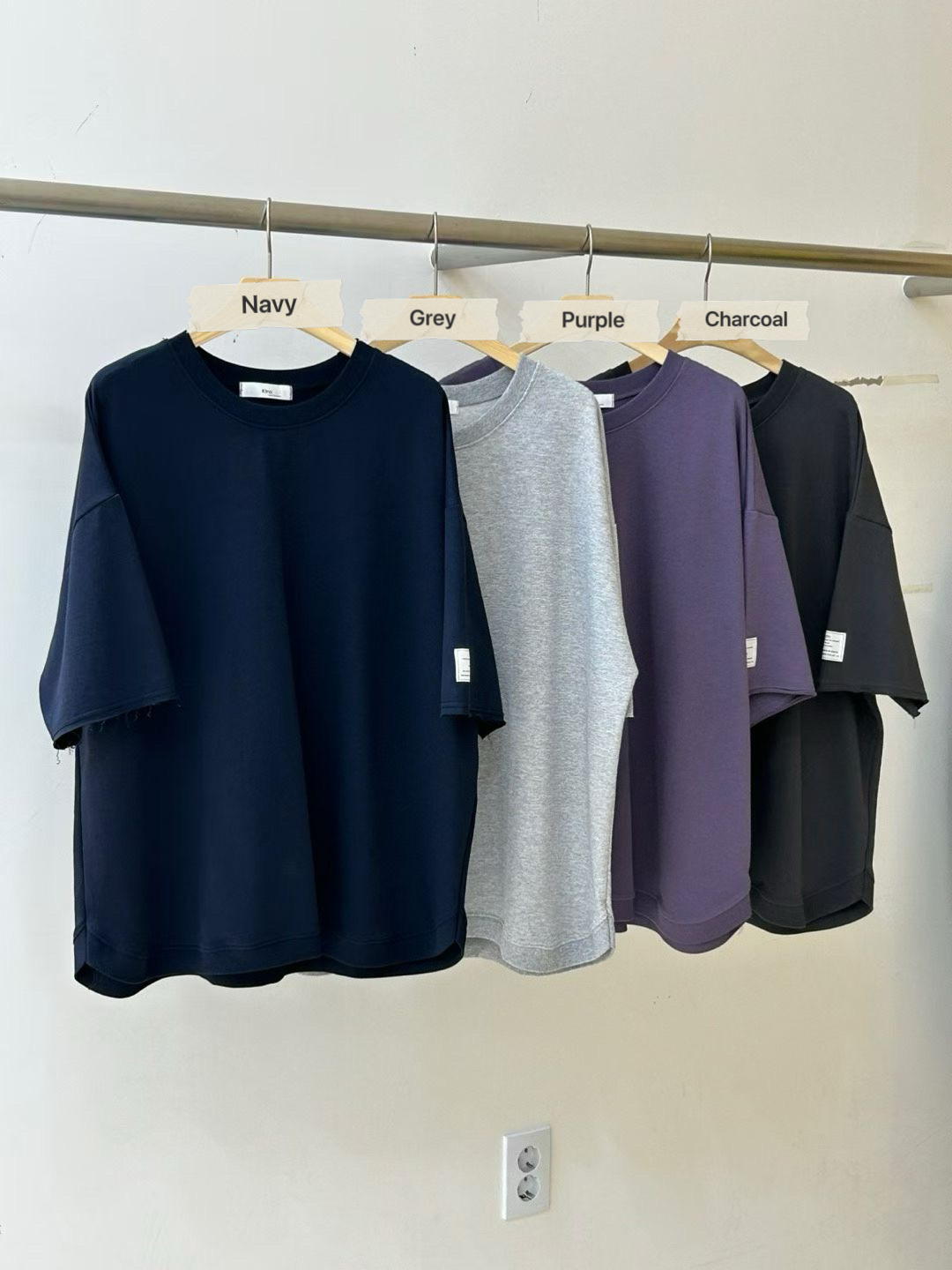 KL09 / OVERSIZED CURVED HEM TEE