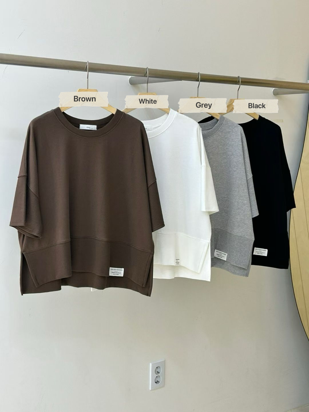 KL08 / OVERSIZED PANEL HEM TEE