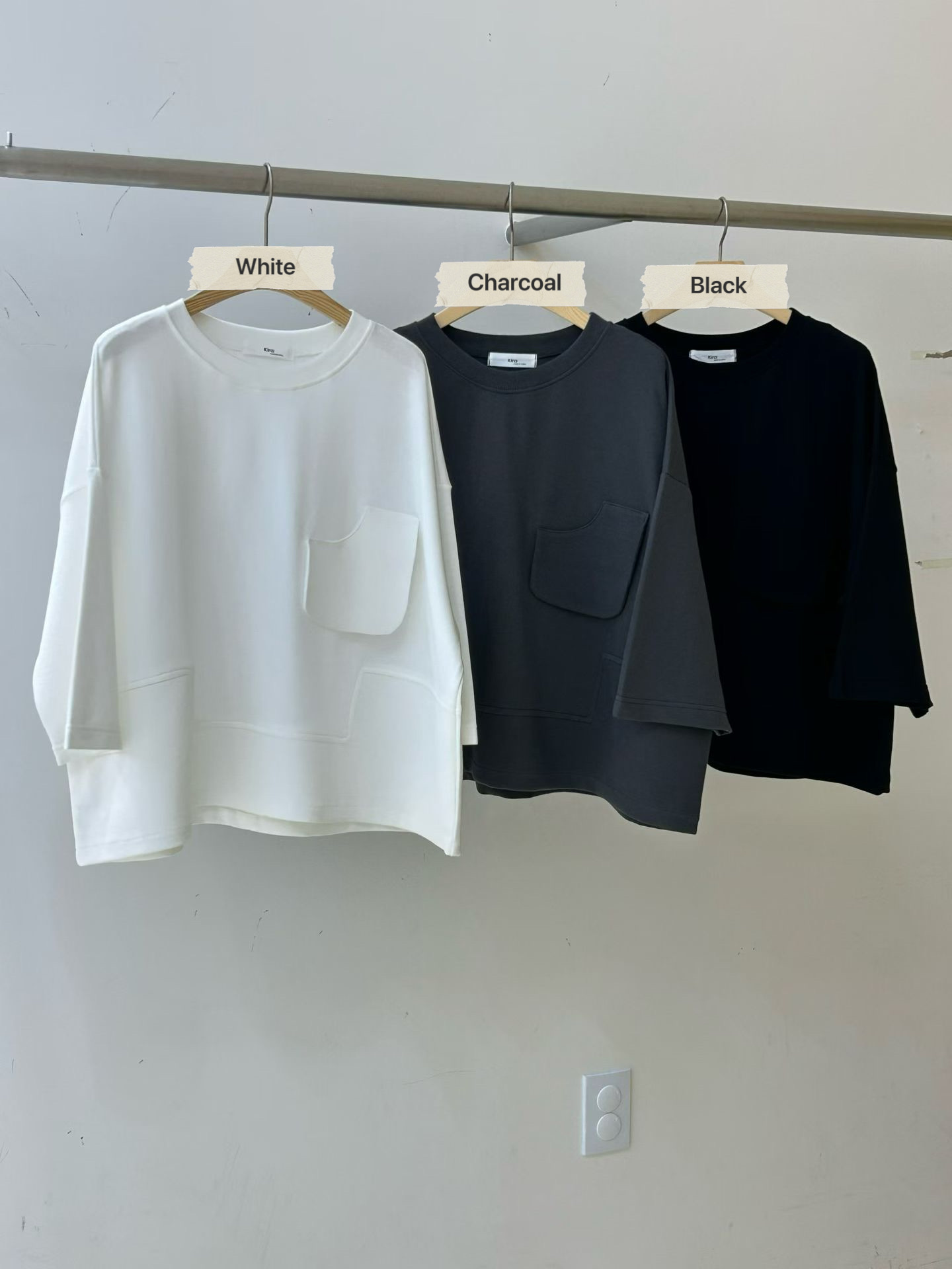 KL21 / RIBBED PANEL POCKET OVERSIZED TEE