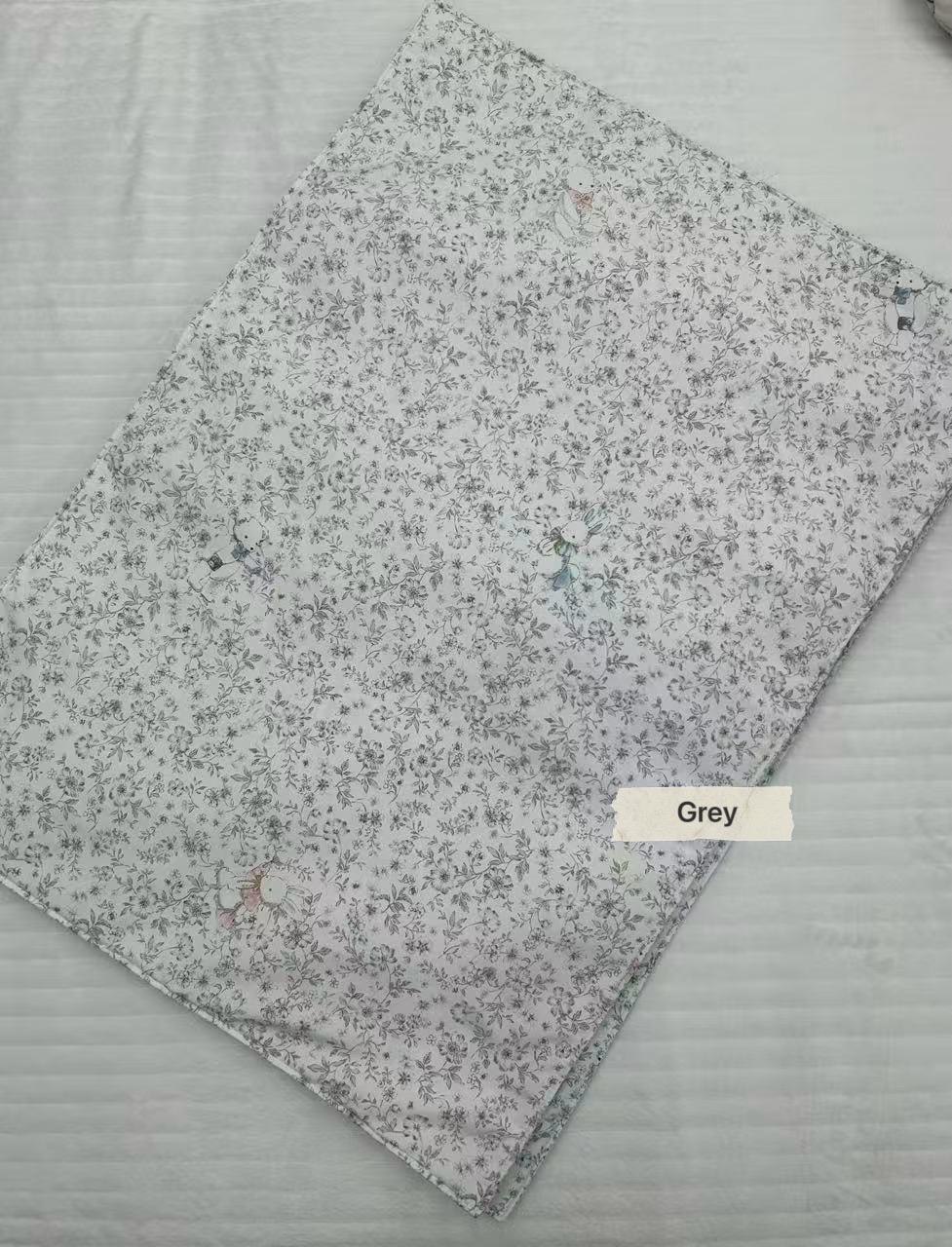 BT11 / 4 Season Series: Bunny in the Garden Blanket