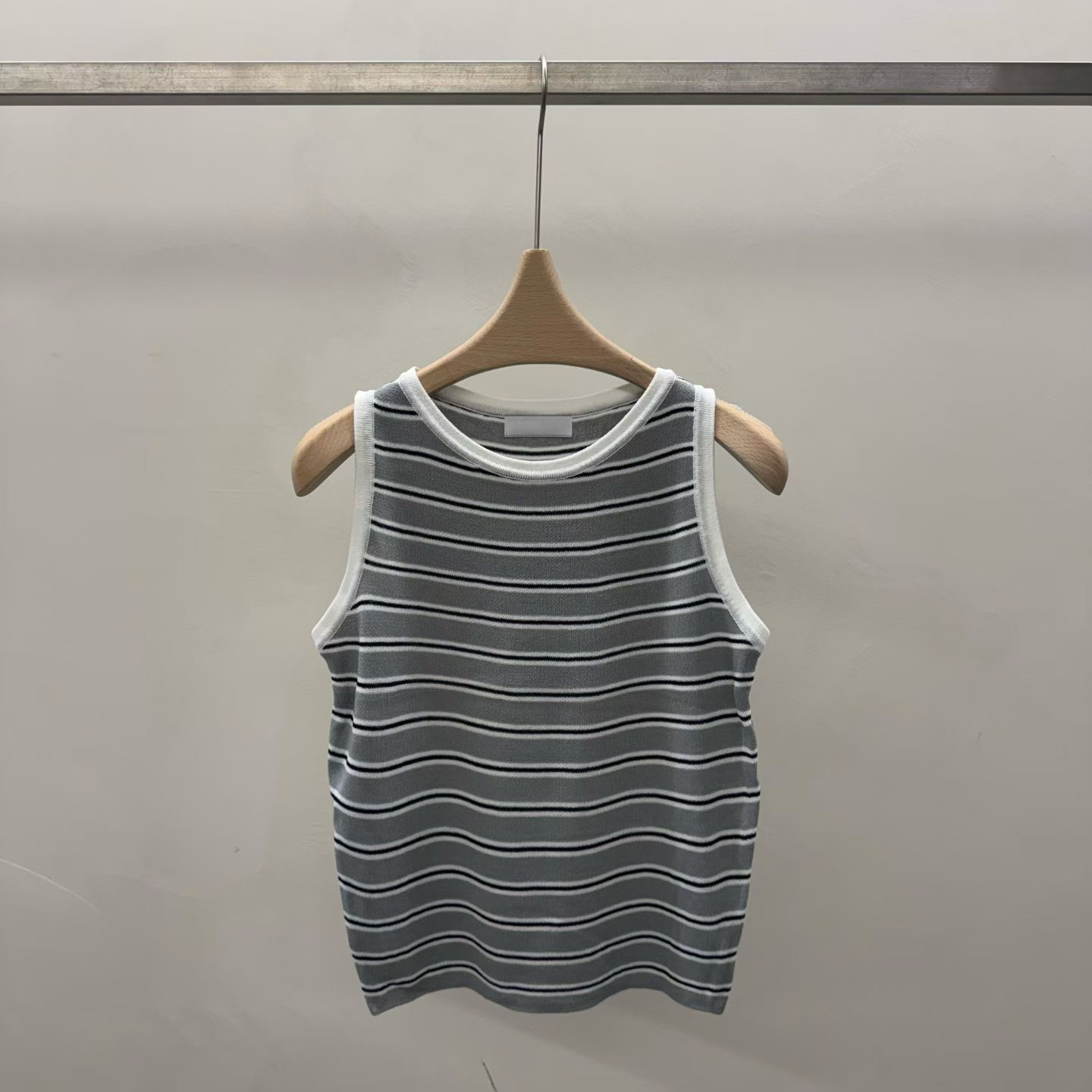 T180426/CONTRAST PIPING RIBBED KNIT TANK TOP