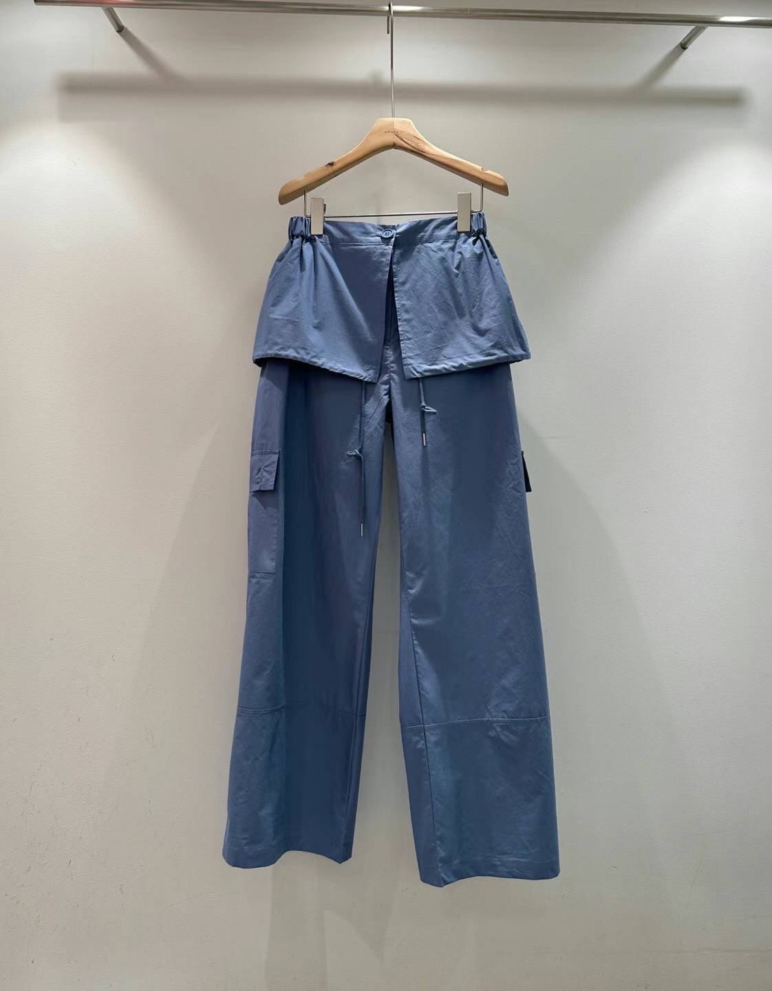 Norah elastic waistband cargo pants with flaps