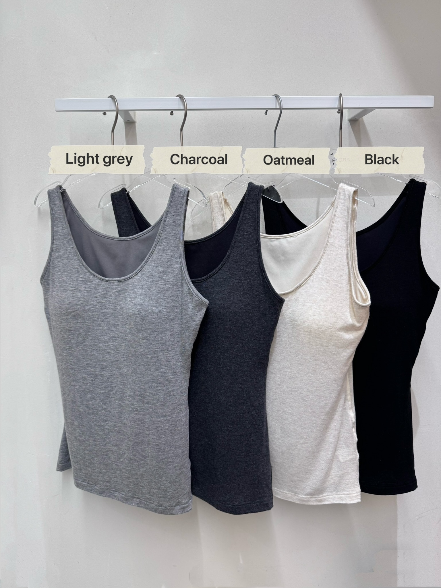 FU23 / SCOOP NECKLINE BRA TANK TOP