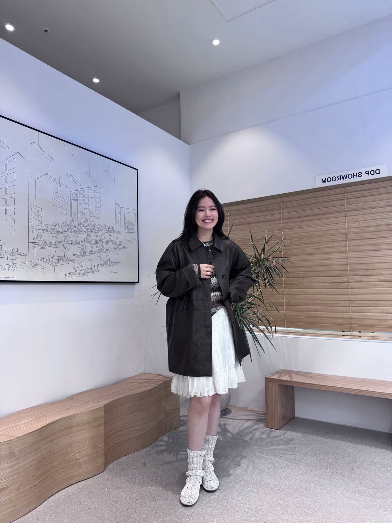 UE23 / ELASTIC WAISTBAND PLEATED SHORT SKIRT