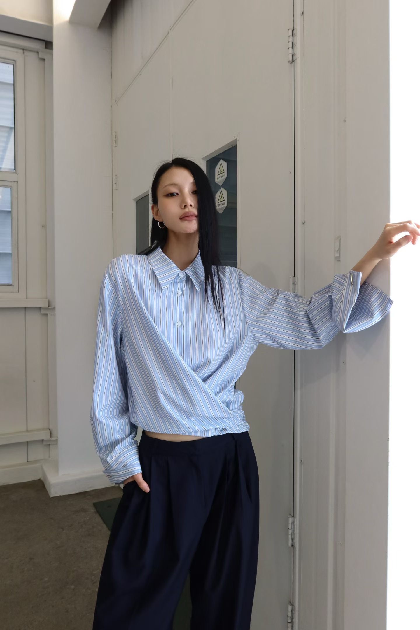 BY19 / STRIPE TWO WAYS SHIRT