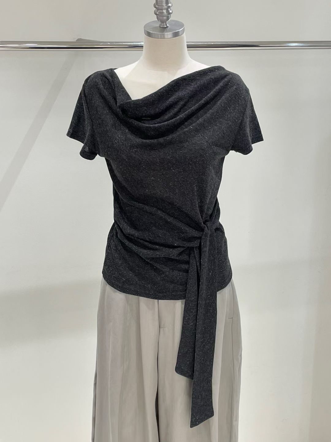 PG24 / COWL NECKLINE WAIST TIE TOP