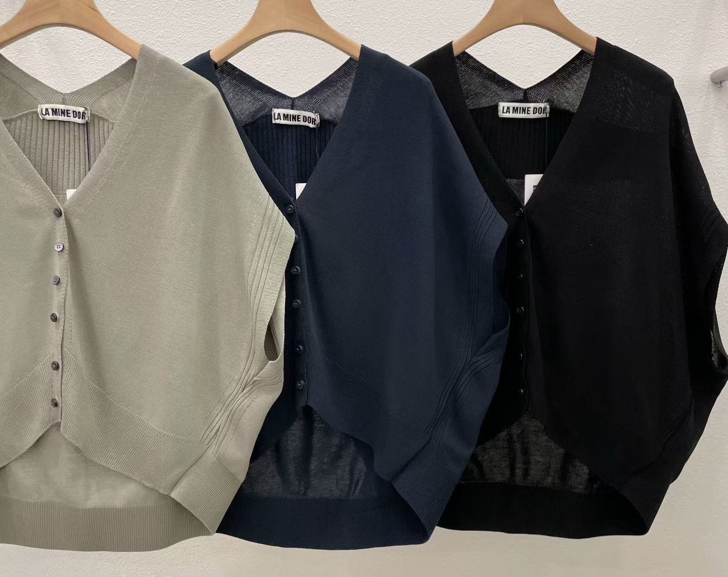 DM04 / ANGULAR BUTTON DOWN CARDIGAN