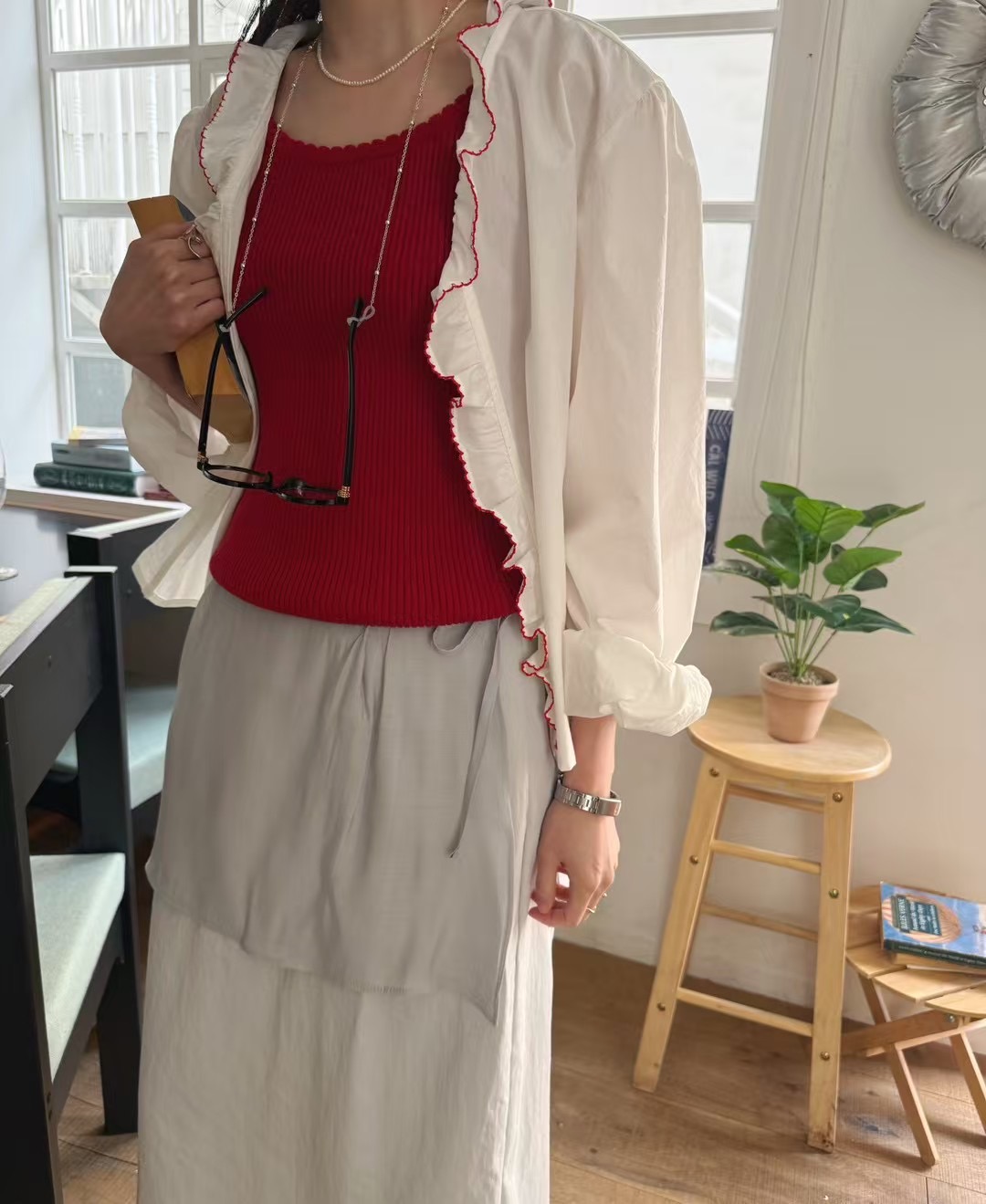 DEBORAH RUFFLE LAPEL BOLERO