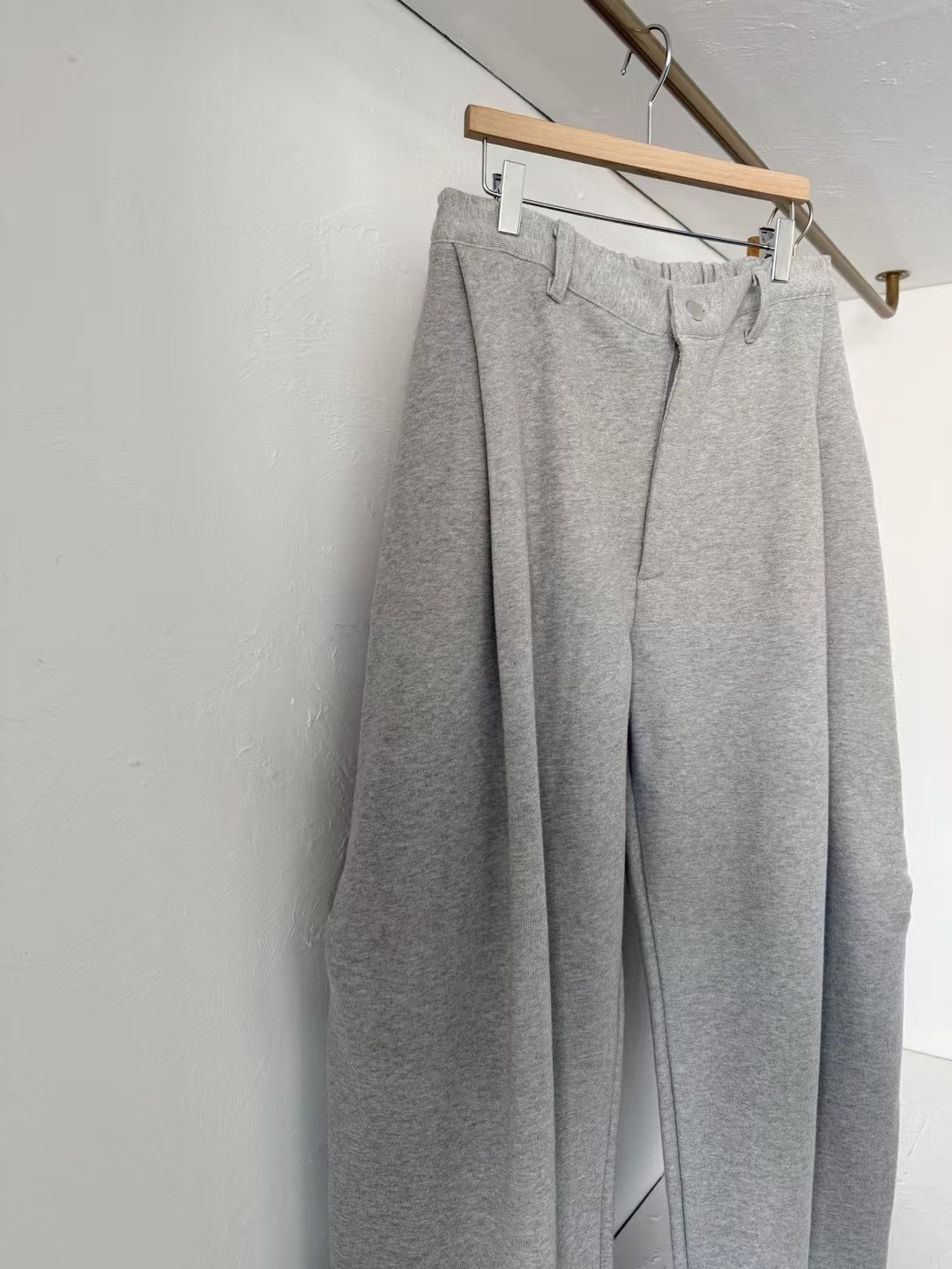 DARCY KNEE DART WIDE LEGGED SWEATPANTS