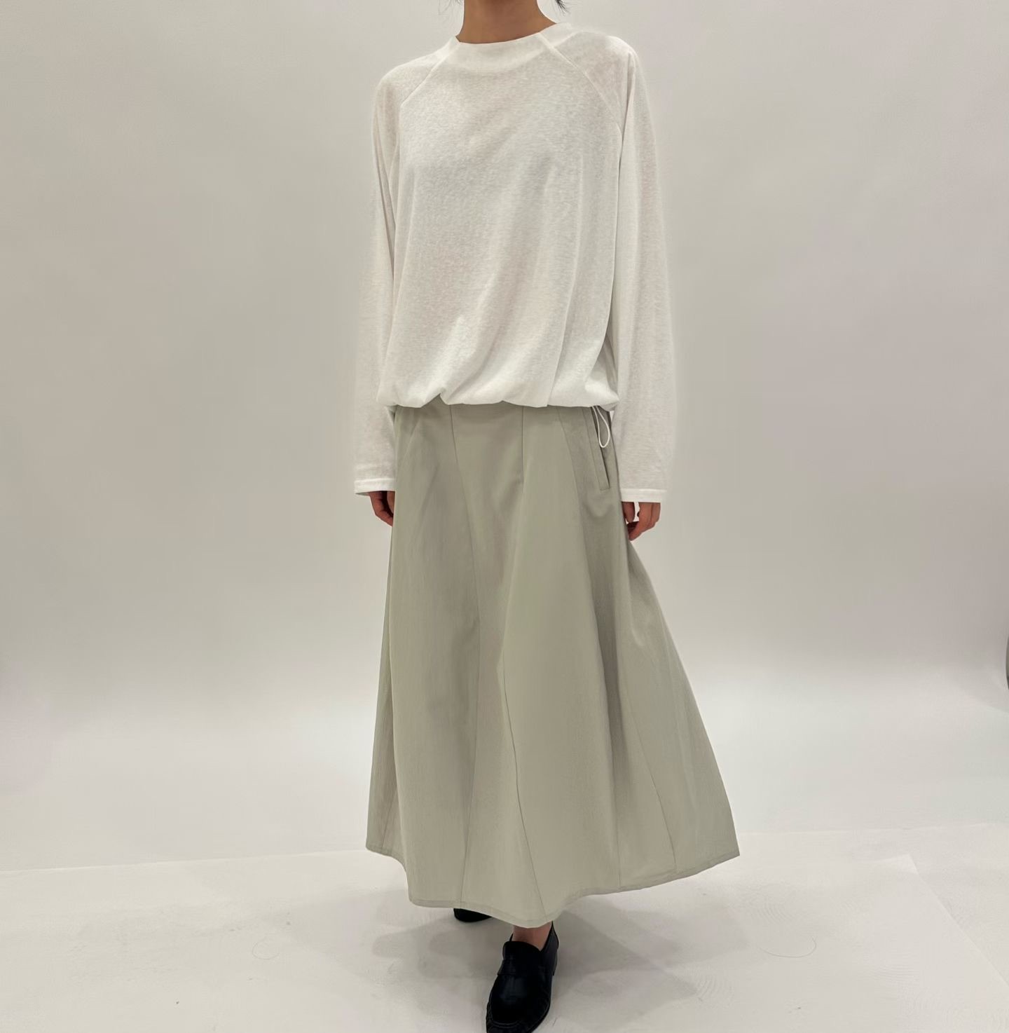 EY19 / DROP SHOULDER LONG SLEEVES TOP WITH DRAWSTRING HEM