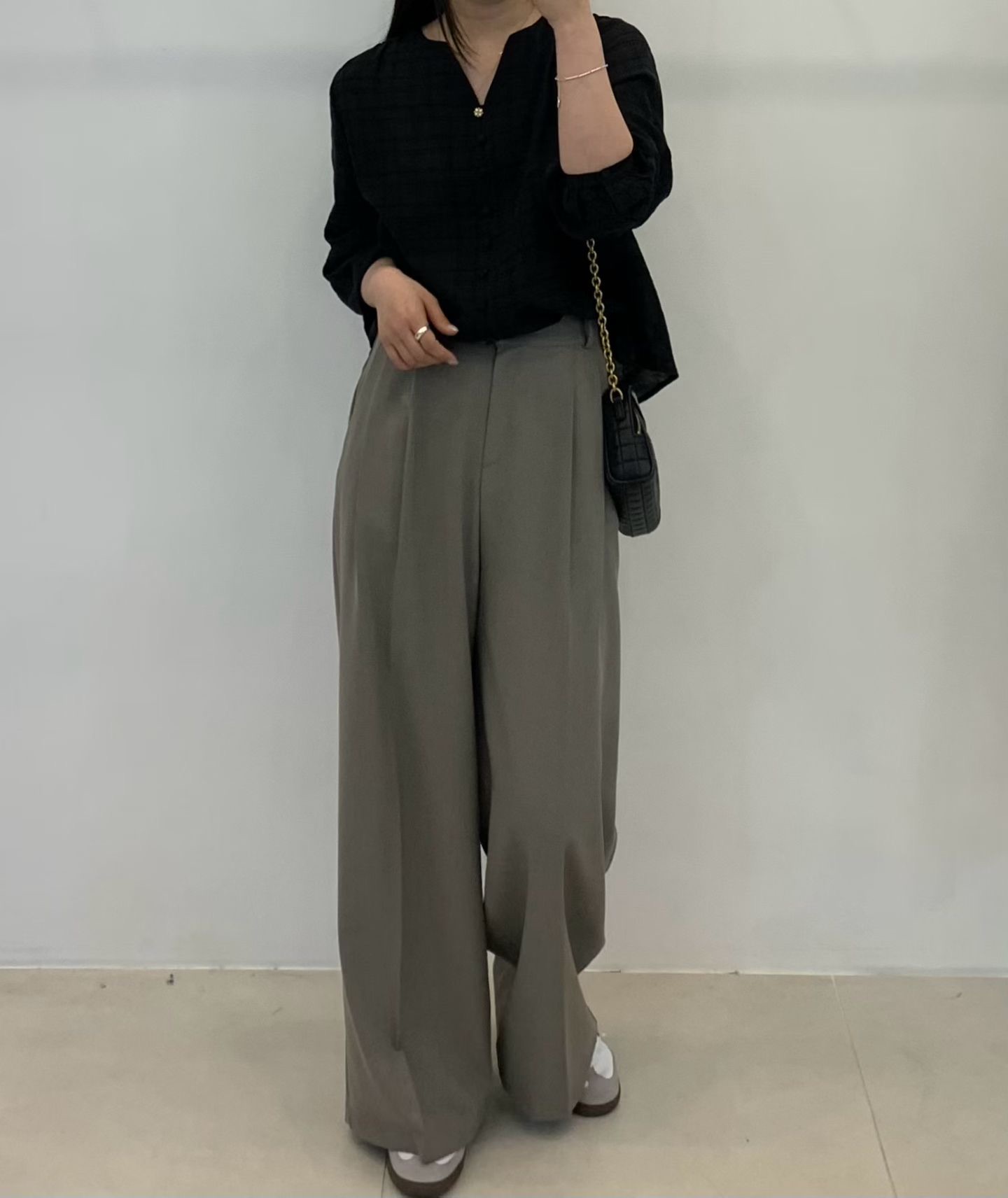FP16 / ELASTIC WAISTBAND FRONT DARTED TROUSERS