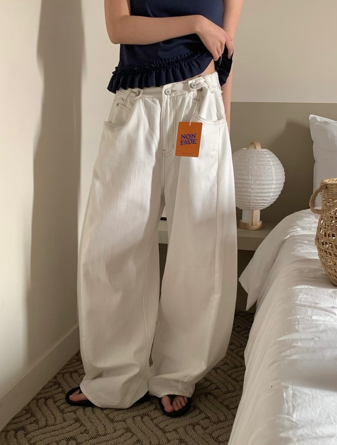 FG16 / ADJUSTABLE BUTTONS BAGGY JEANS