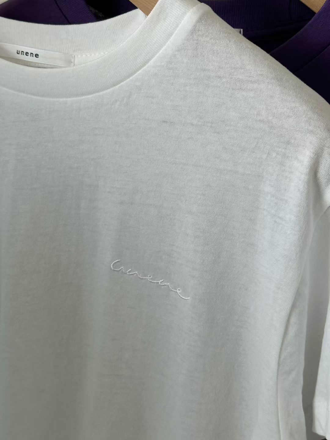 FG20 / FRONT LOGO TEE