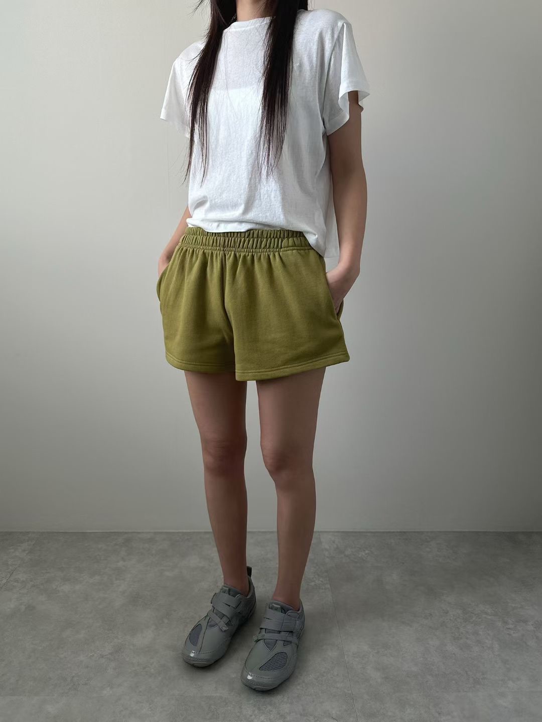 FG20 / FRONT LOGO TEE