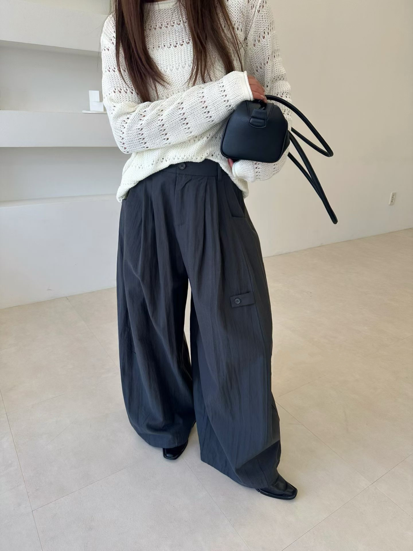 FG18 / PINTUCK WIDE LEG TROUERS