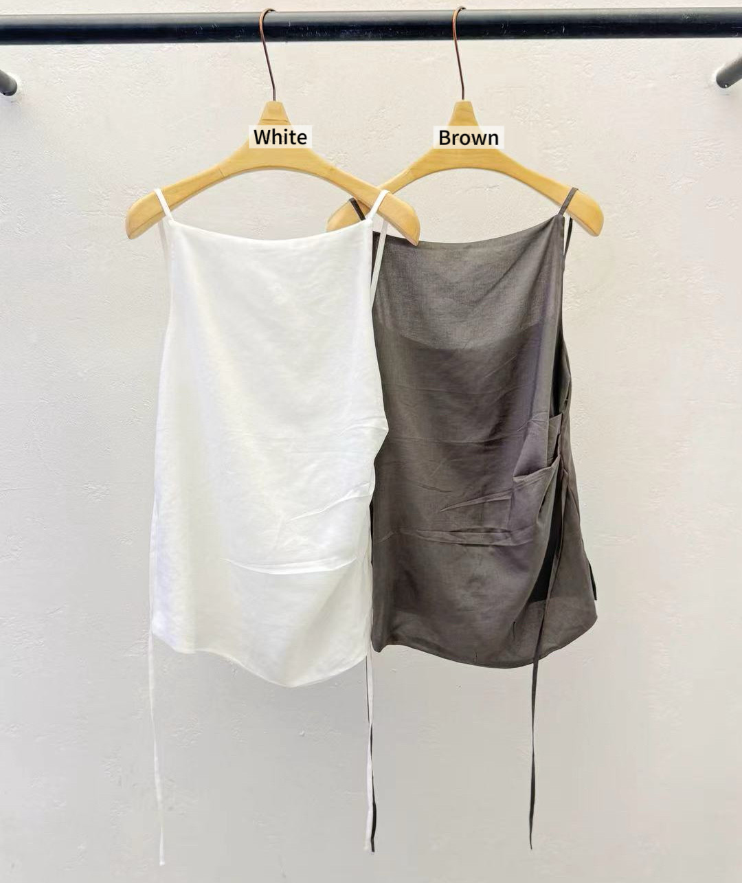 GA31 / APRON STYLE SLEEVELESS TOP WITH SIDE RUCHING