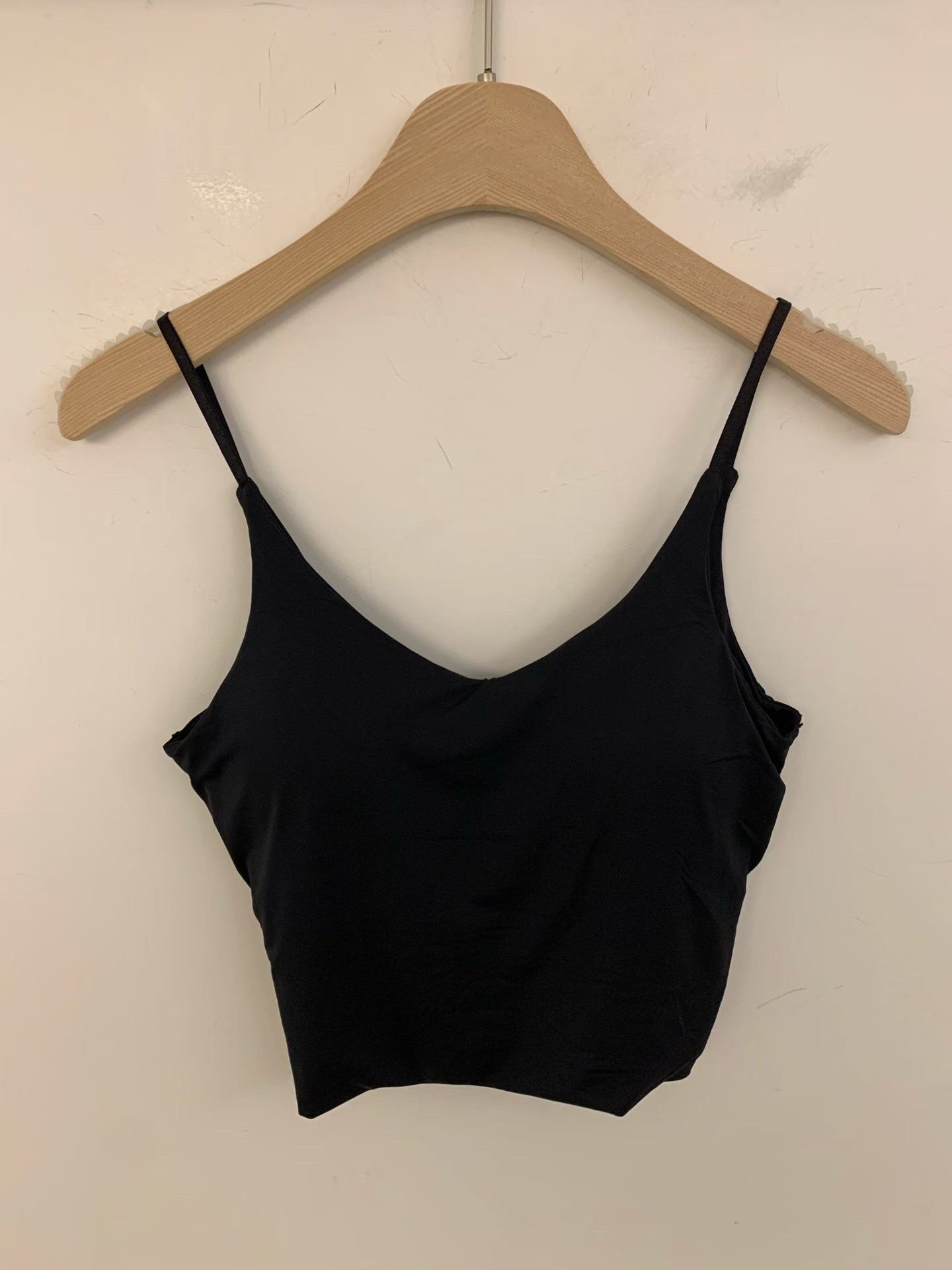 PG34 / CAMISOLE PADDED CROPPED TOP