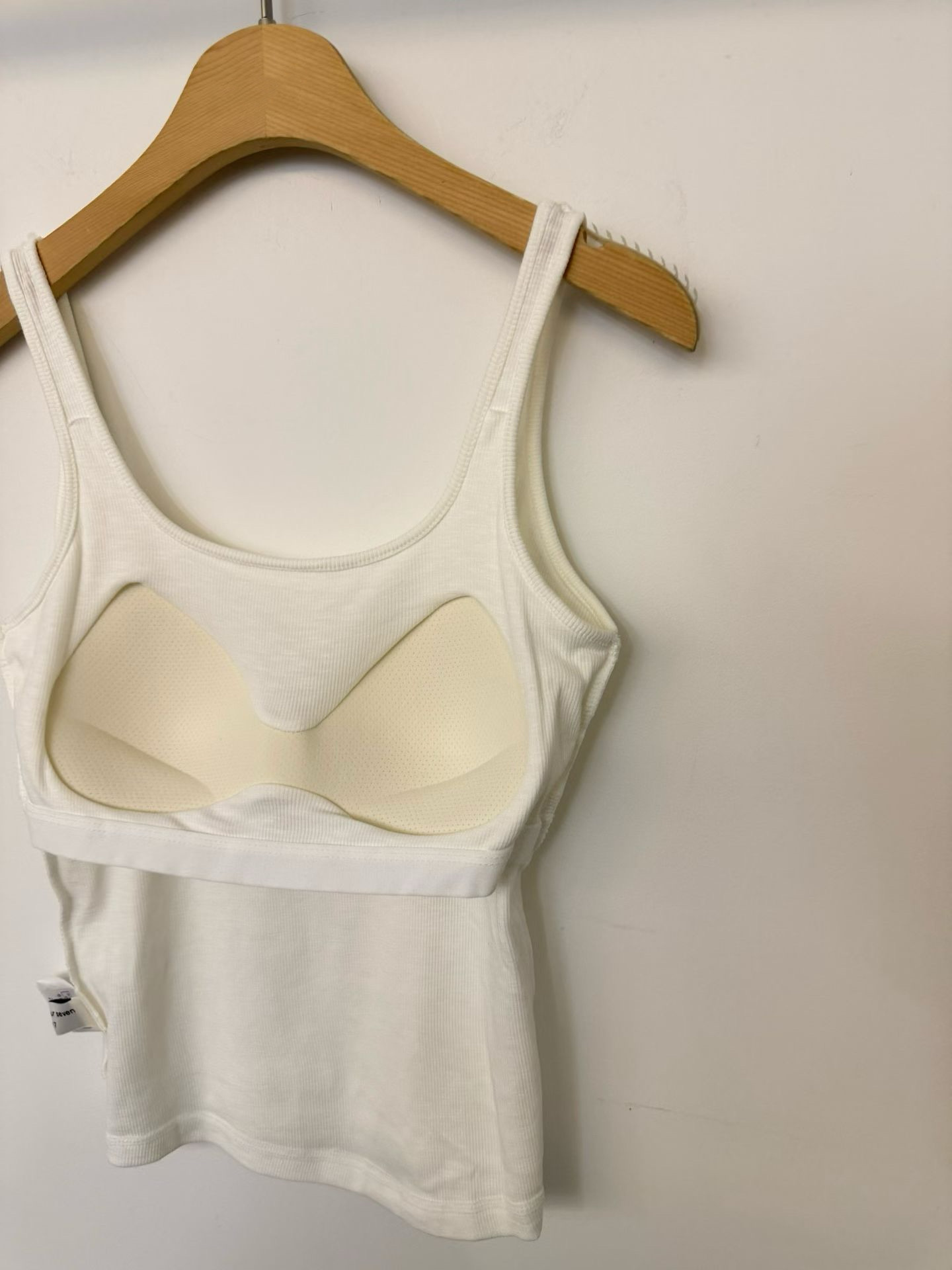 PG31 / LOW BACK RIBBED PADDED TANK TOP