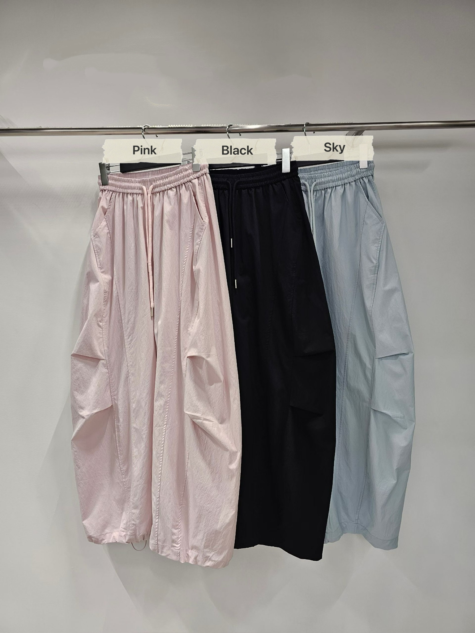 YY19 / DARTED DETAIL LOOSE FIT TROUSERS