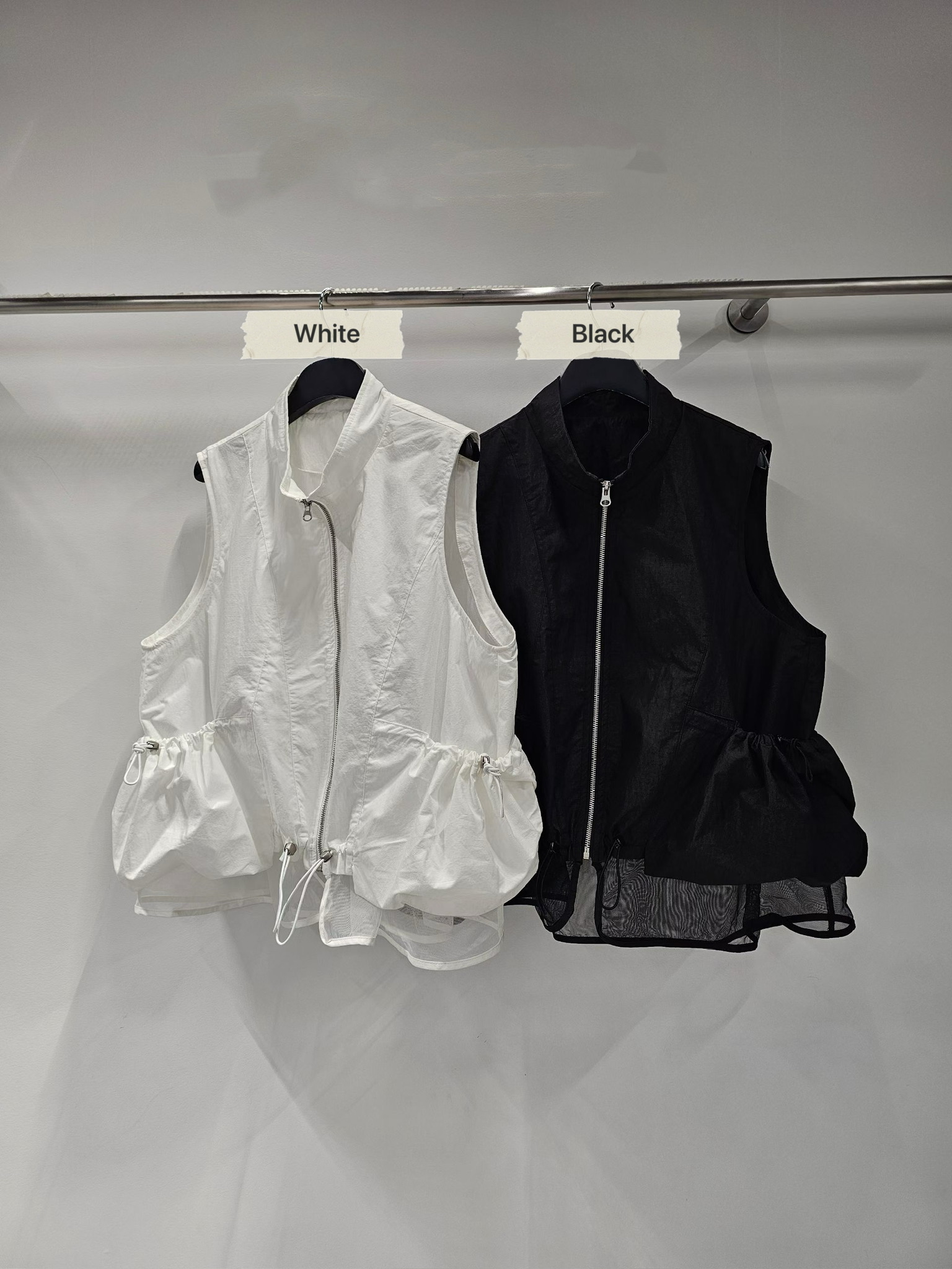 YY12 / FRONT ZIP AND SHEER MESH HEM LAYERING VEST