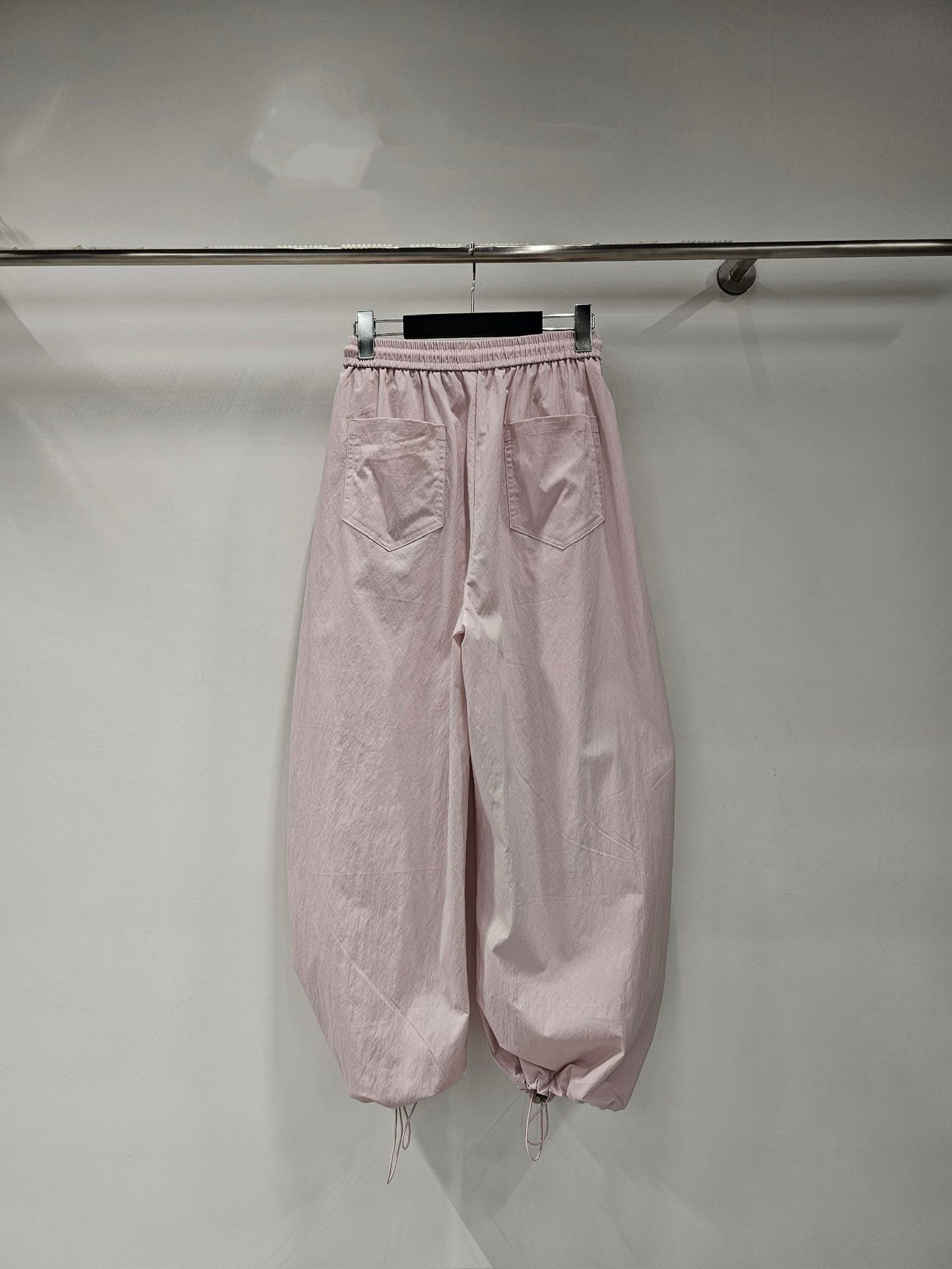 YY19 / DARTED DETAIL LOOSE FIT TROUSERS