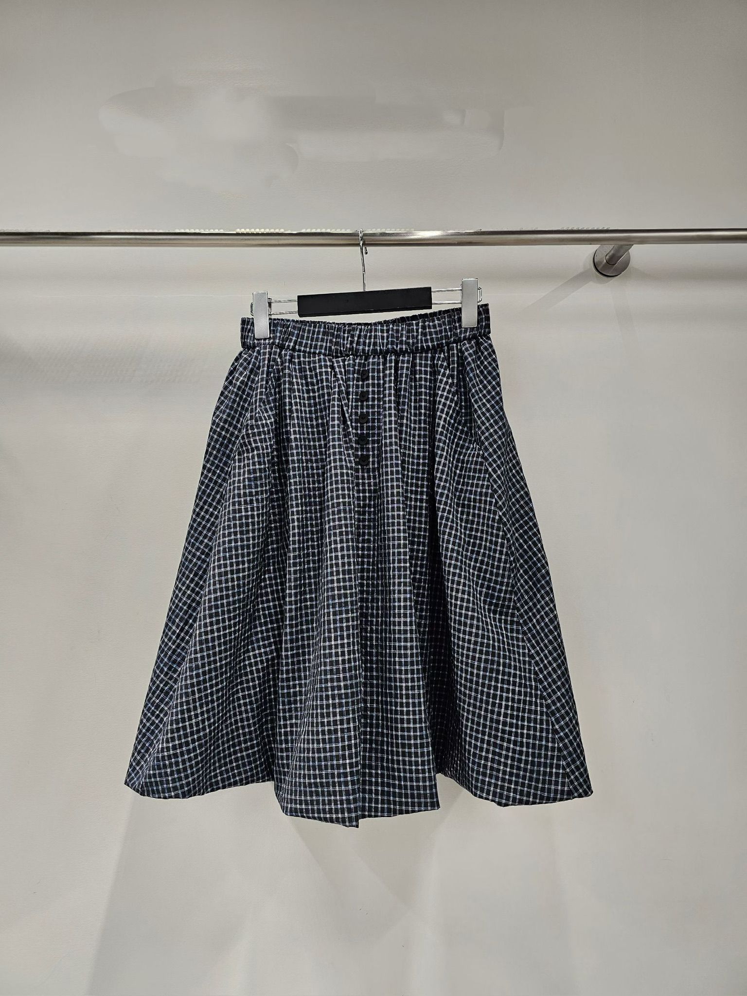 YY23 / FRONT BUTTON BUBBLE CULOTTES