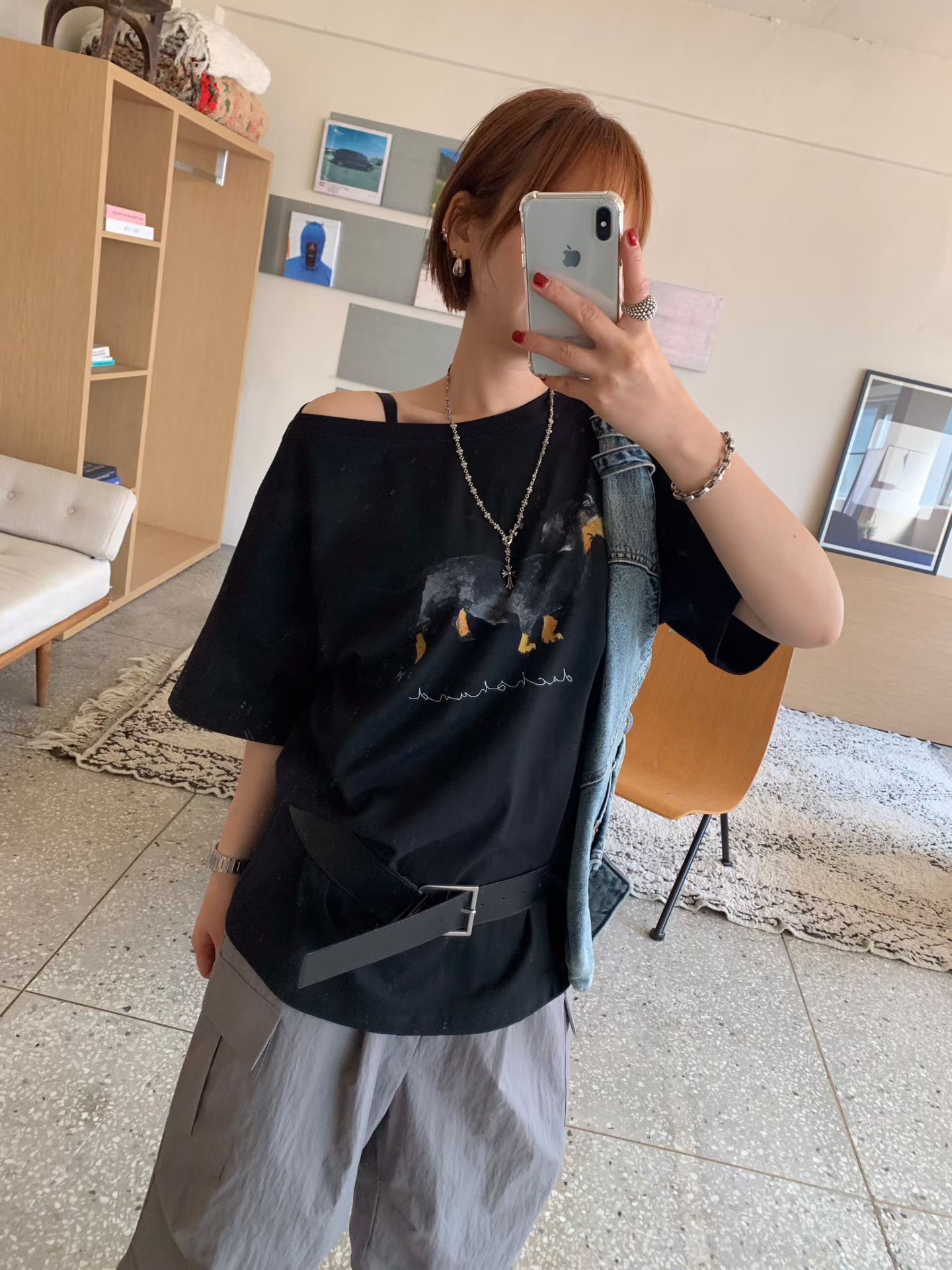 KS09 / DACHSHUND PRINT OFF SHOULDER TEE