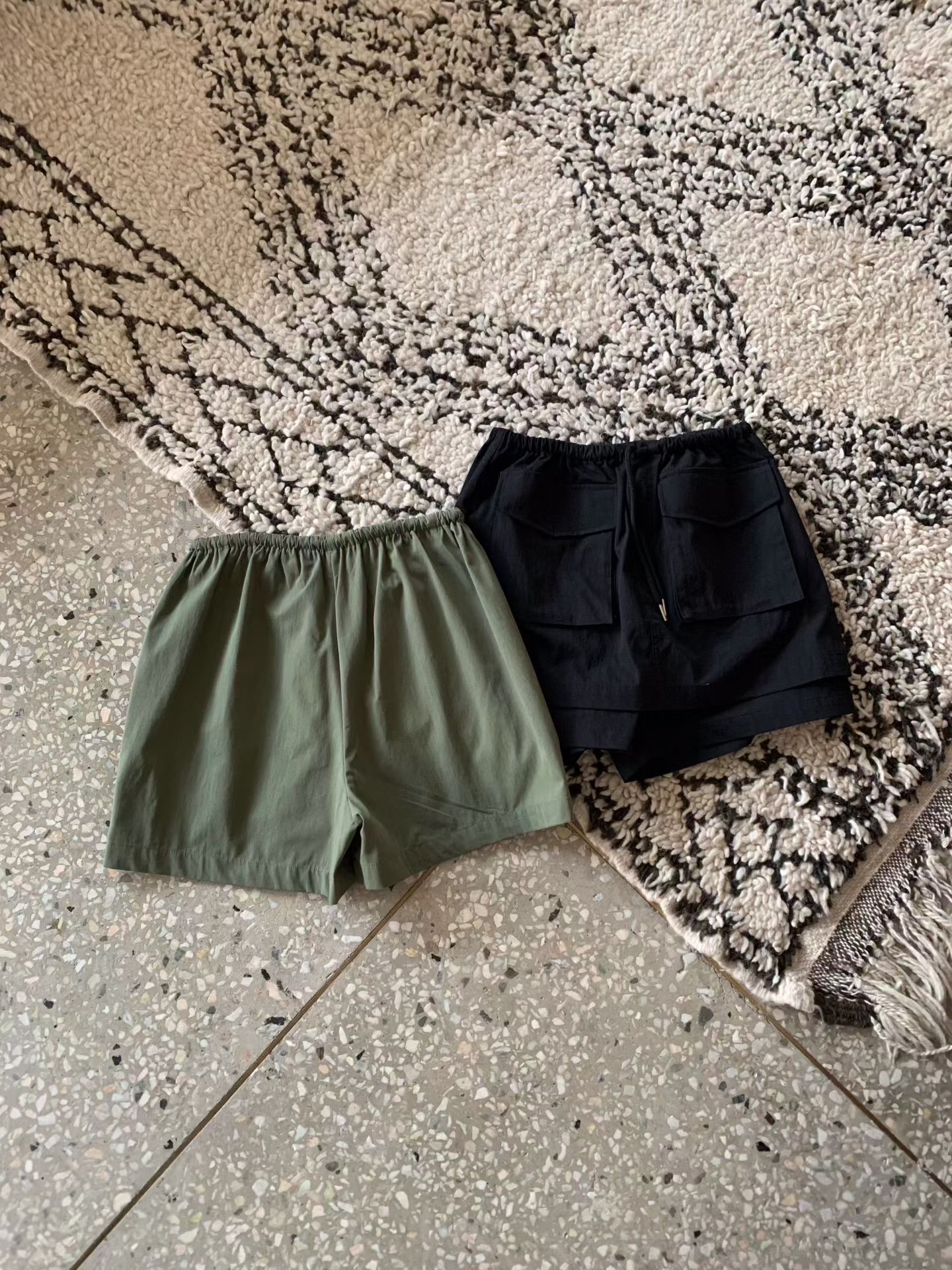 KS12 / BANDED WAIST CARGO SKORTS