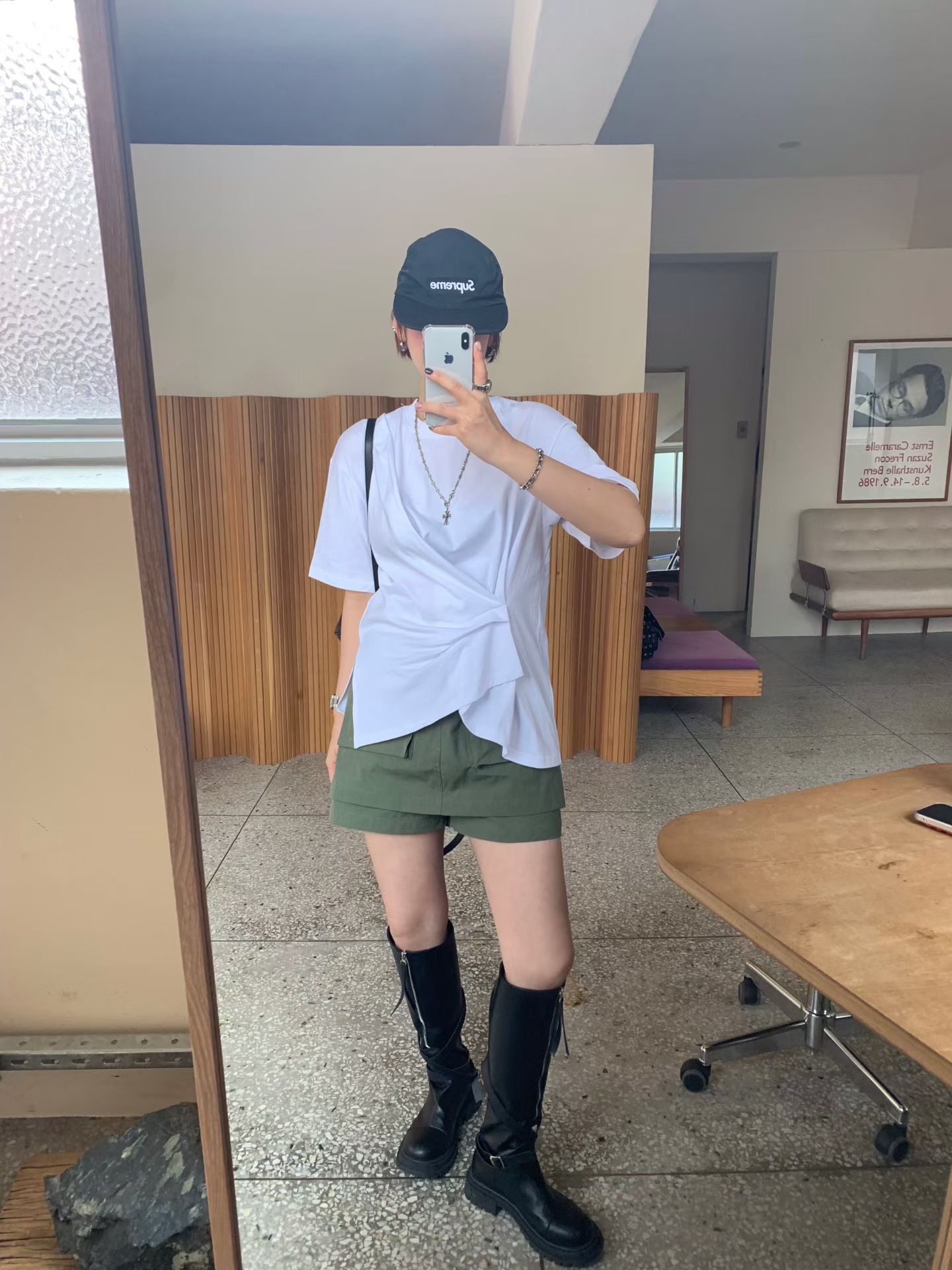 KS14 / DARTED SIDE DETAILS LOOSE FIT TEE