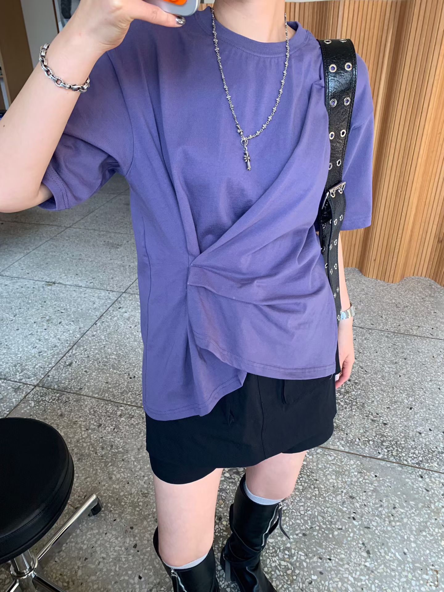 KS14 / DARTED SIDE DETAILS LOOSE FIT TEE