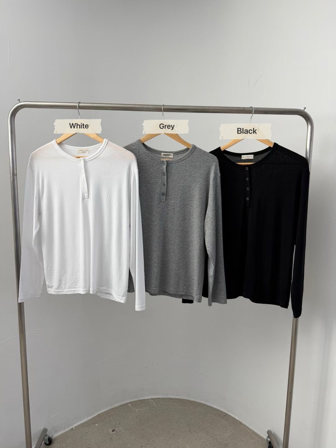 DINNIE HENLEY BUTTONS LONG SLEEVES TEE