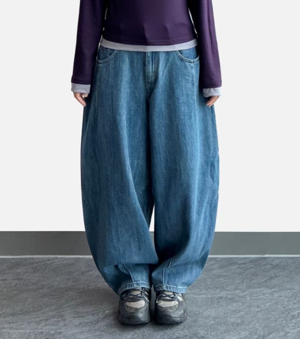 ER03 / BANDED WAIST BARREL-CUT JEANS