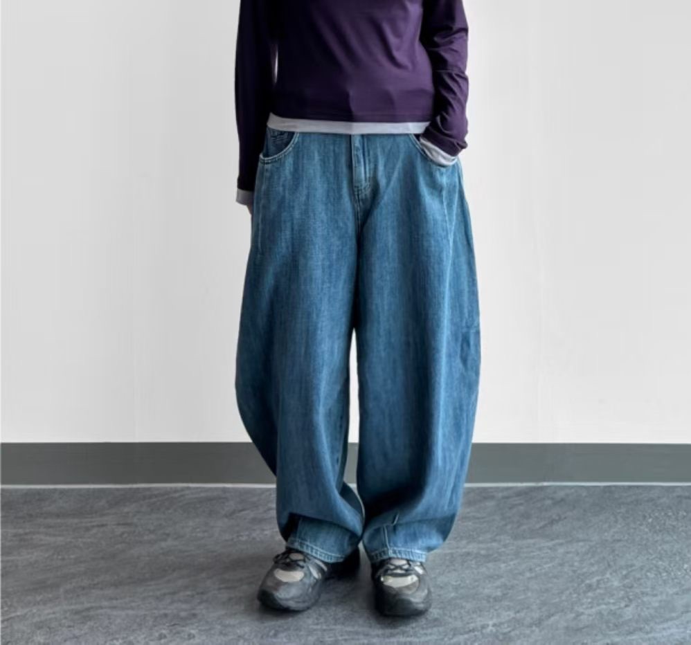 ER03 / BANDED WAIST BARREL-CUT JEANS
