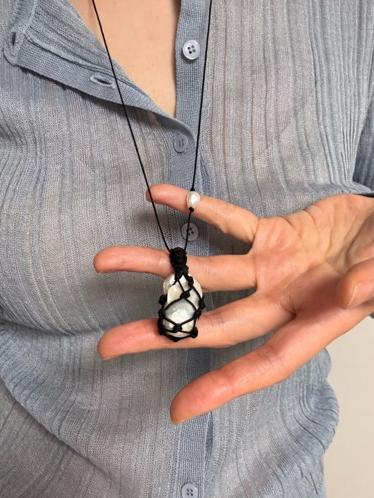 DK31 / FRESH WATER PEARL PENDANT LONG NECKLACE