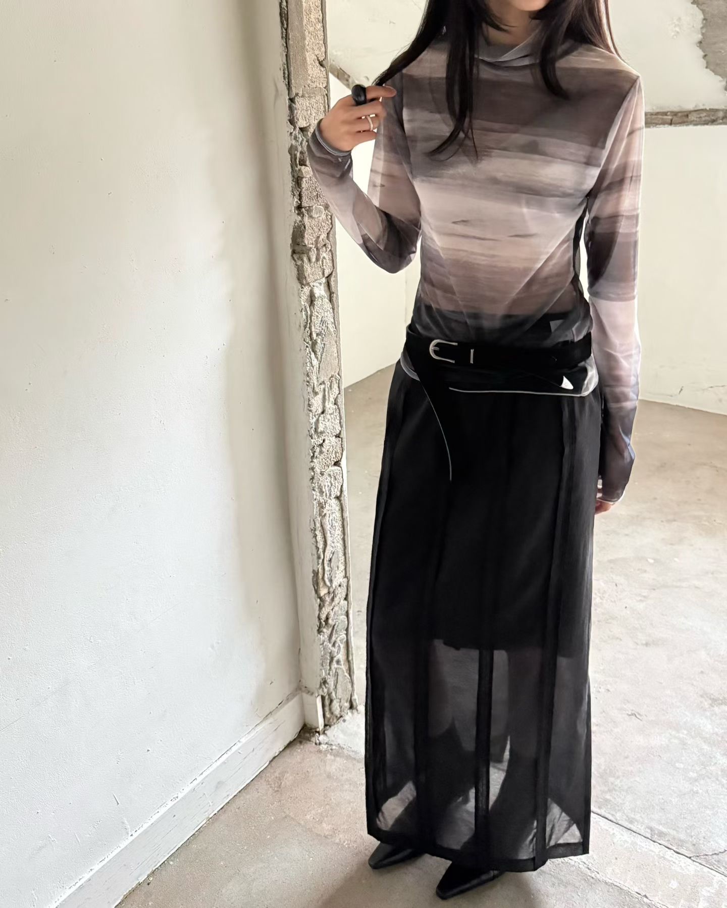ER12 / SEMI SHEER PANELLED SEAM SKIRT