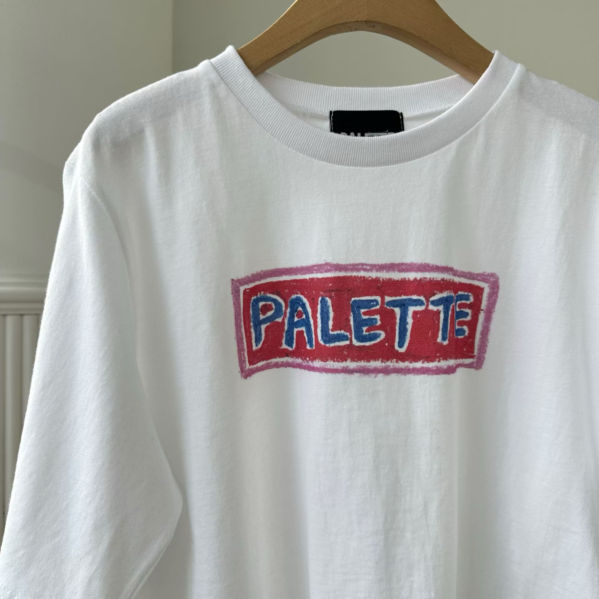 ER19 / PALETTE GRAPHIC TEE