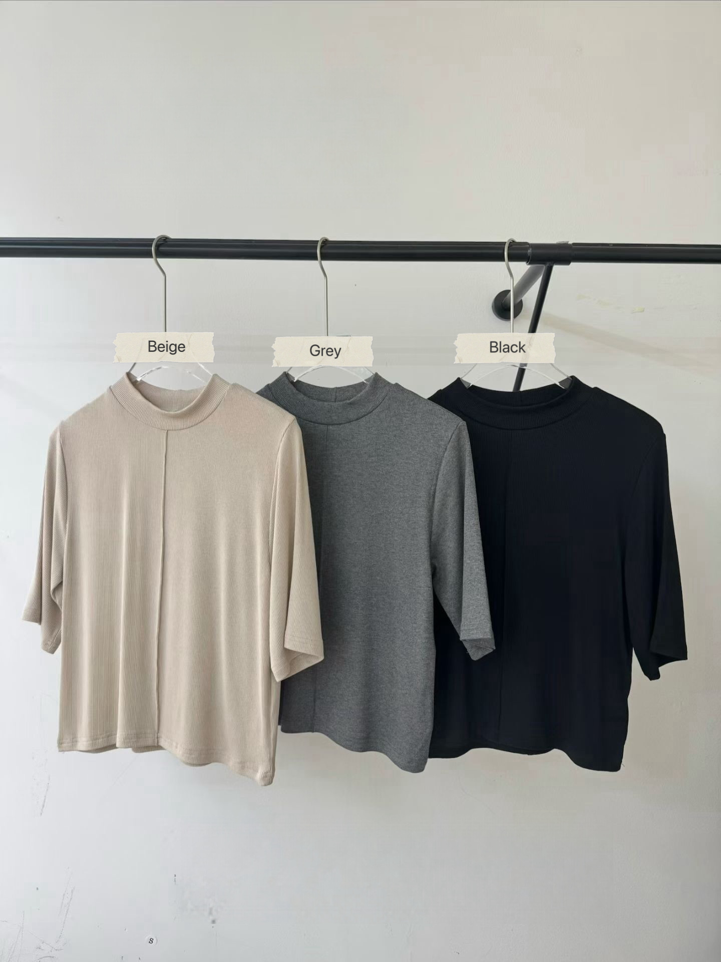 YQ34 / HIGH NECKLINE SOFT TEE