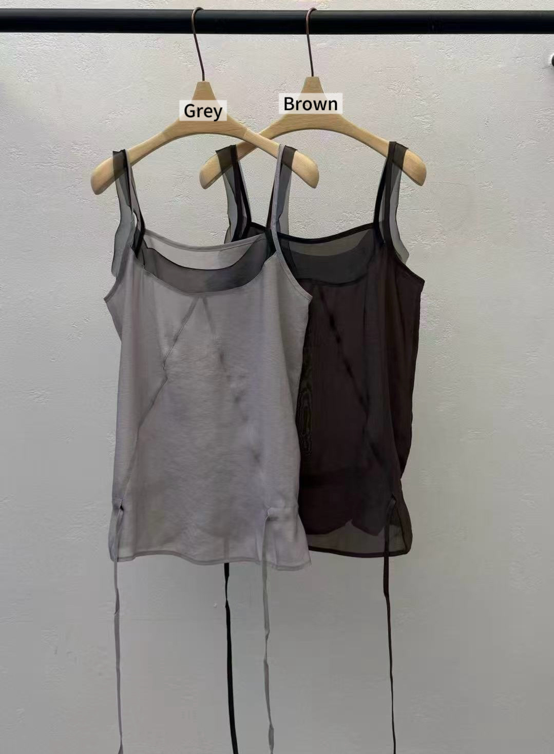 GA17 / TWO TONE SLEEVELESS TOP WITH MATCHING TIE