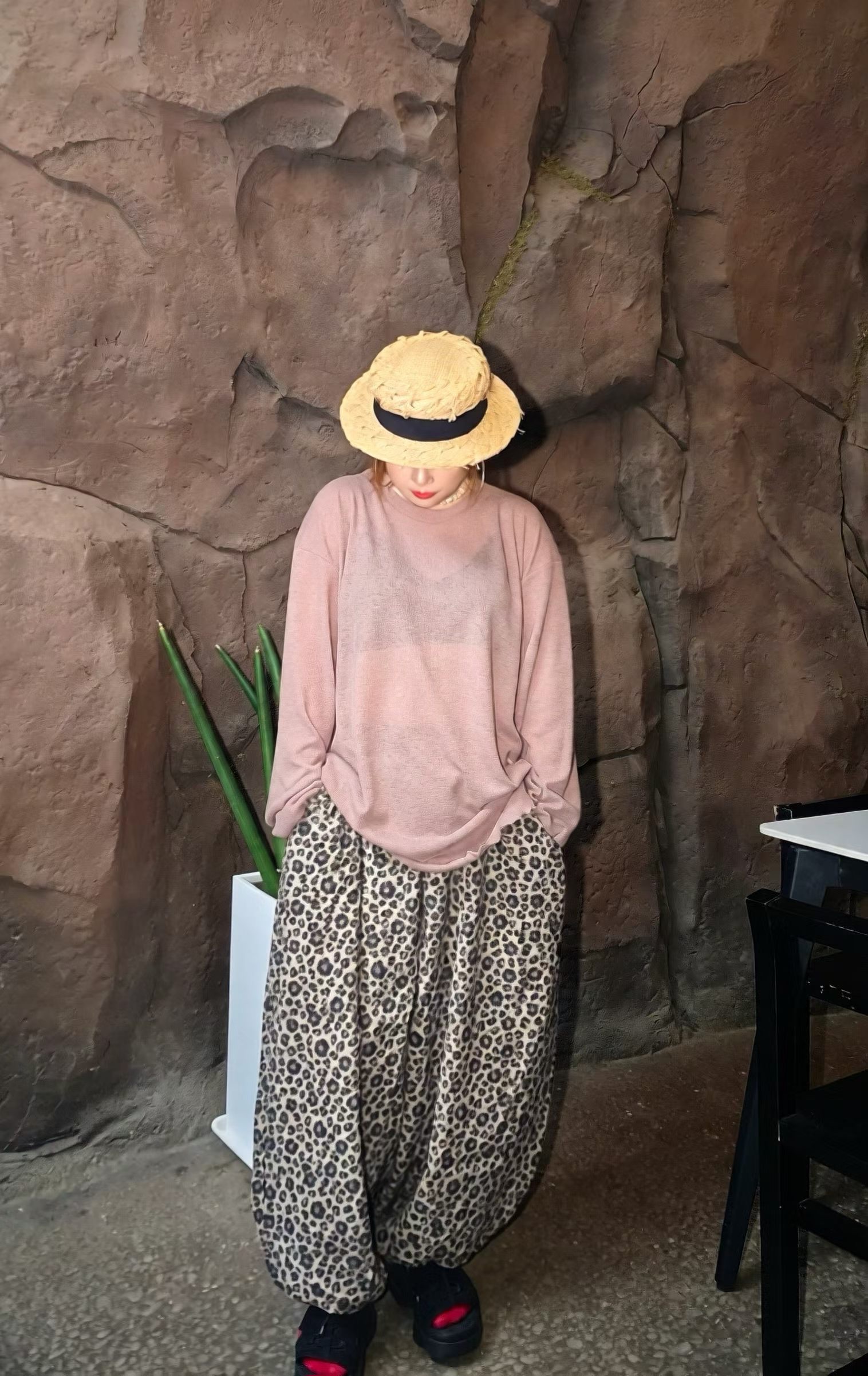 CD10 / EARTHY FLORAL PRINTED JOGGER