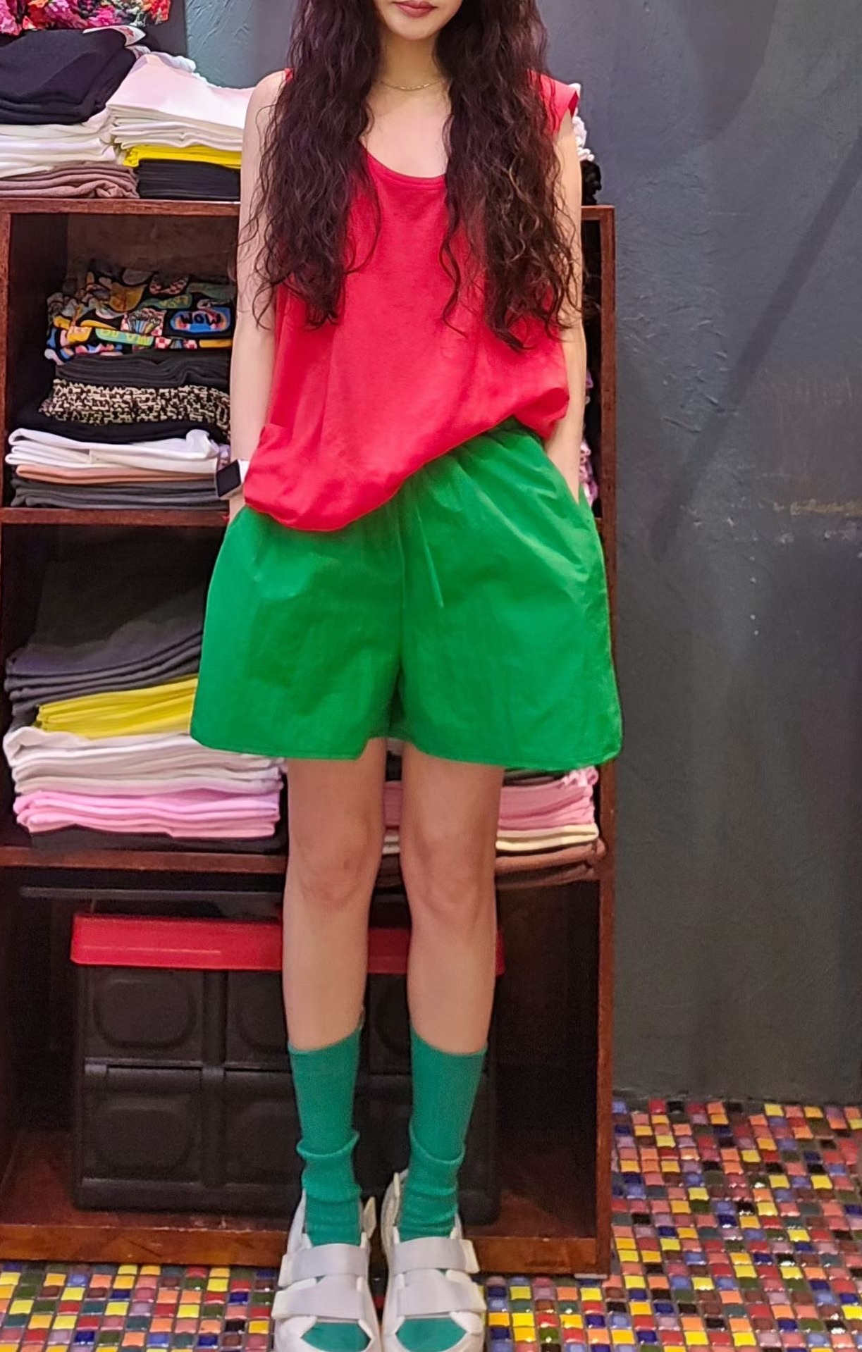 CD14 / LETTICE HEM LOOSE FIT TANK TOP