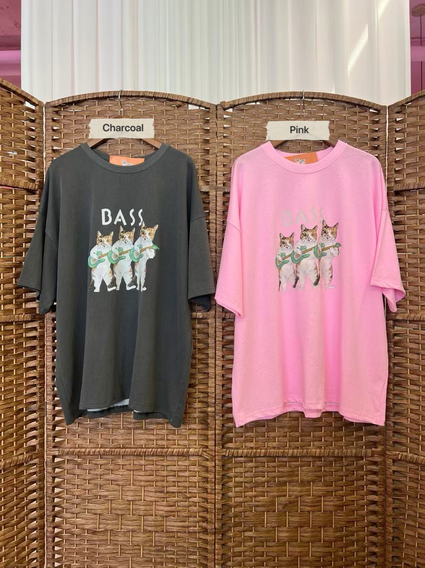 CD17 / BASS OVERSIZED CAT TEE SHIRT