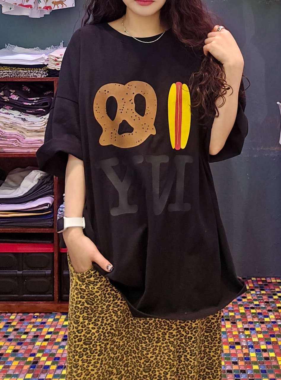 CD18 / NY PRETZEL OVERSIZED TEE
