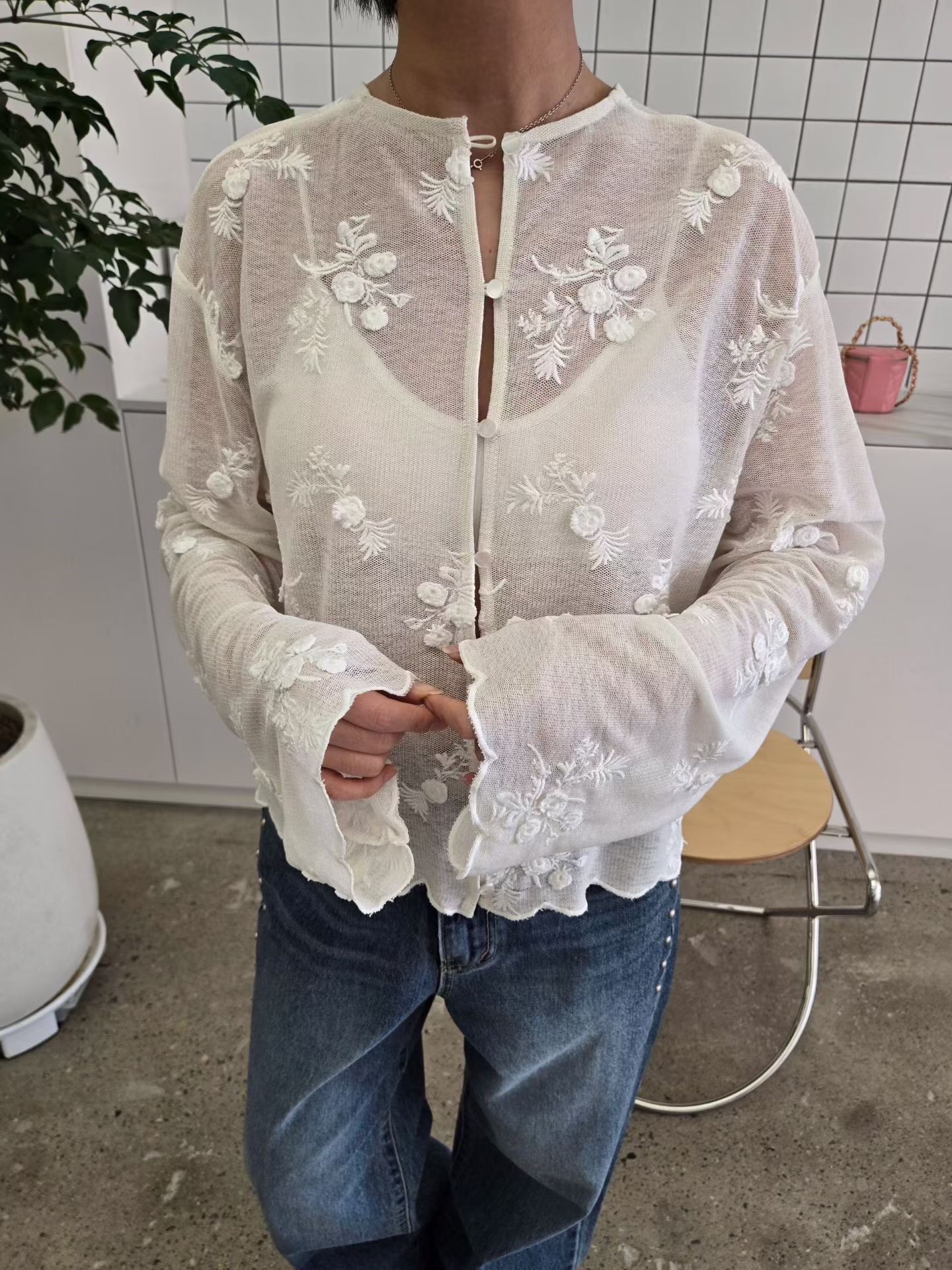 CN6402 / Semi Sheer Embroidered Scallop Trims Blouse