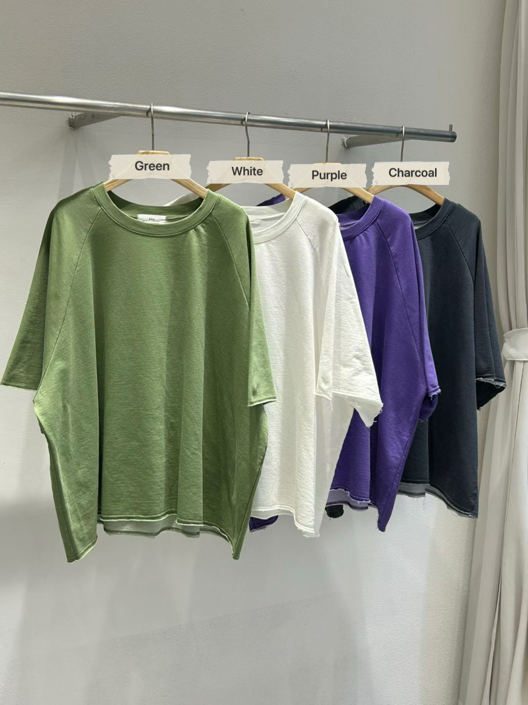 KR07 / RAGLAN SLEEVES RAW EDGE TEE