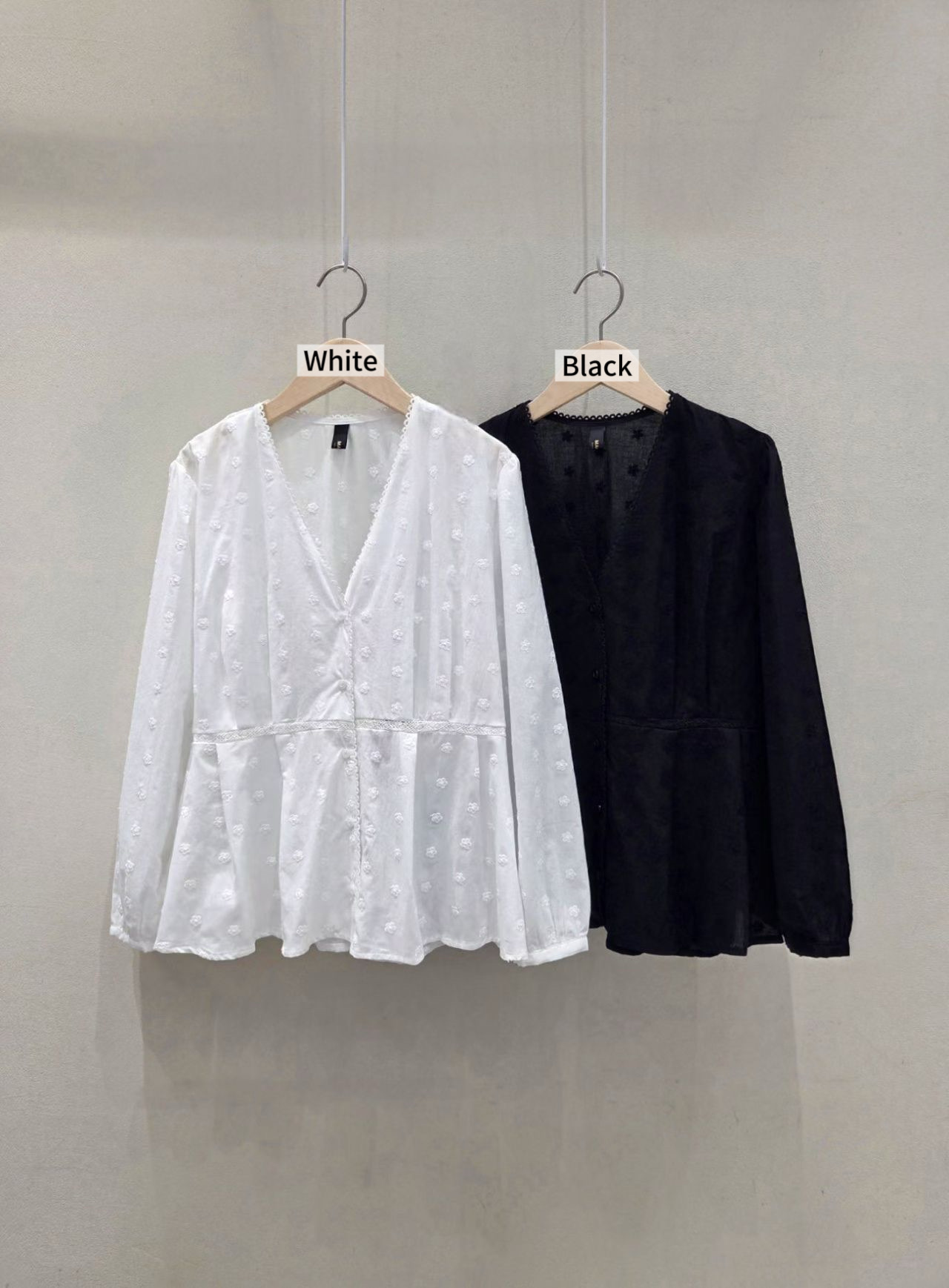MA28 / V NECKLINE PERFORATED BRODERIE BLOUSE