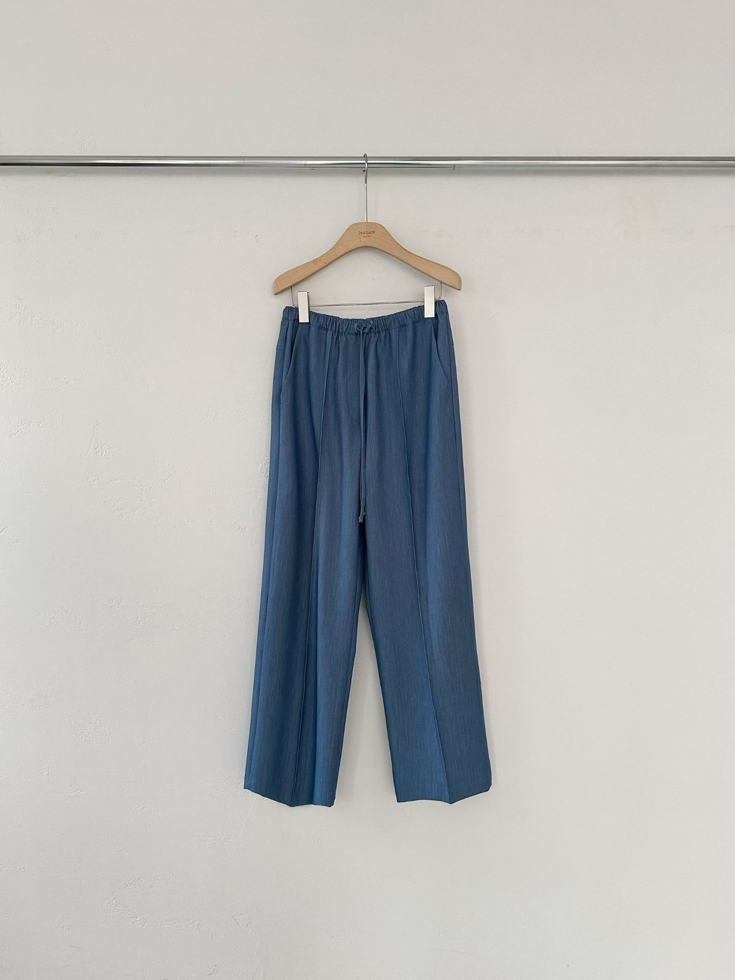 GT14 / Drawstring Waistband Soft Denim Jeans