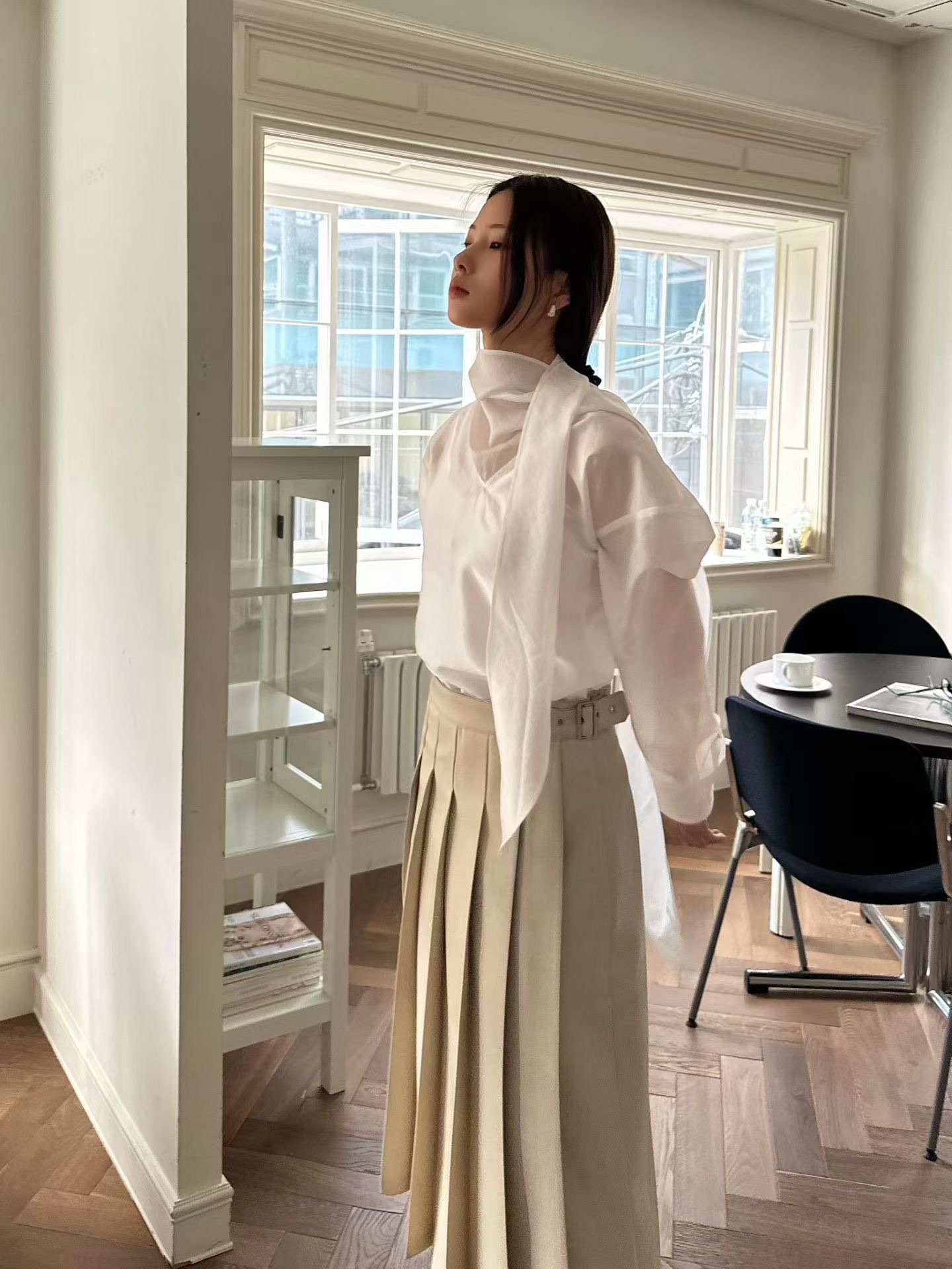 GT15 / Belted Pressed Pleats Skirt